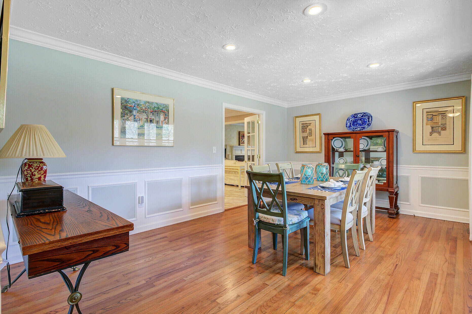 958 Mikell Drive