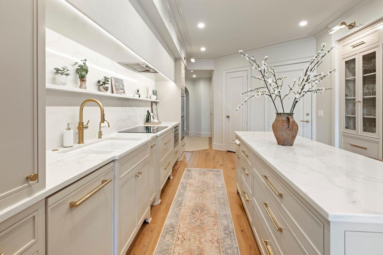 233 S Plaza Court # 210