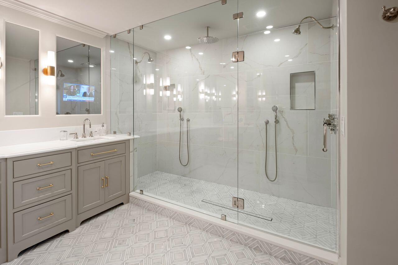 233 S Plaza Court # 210