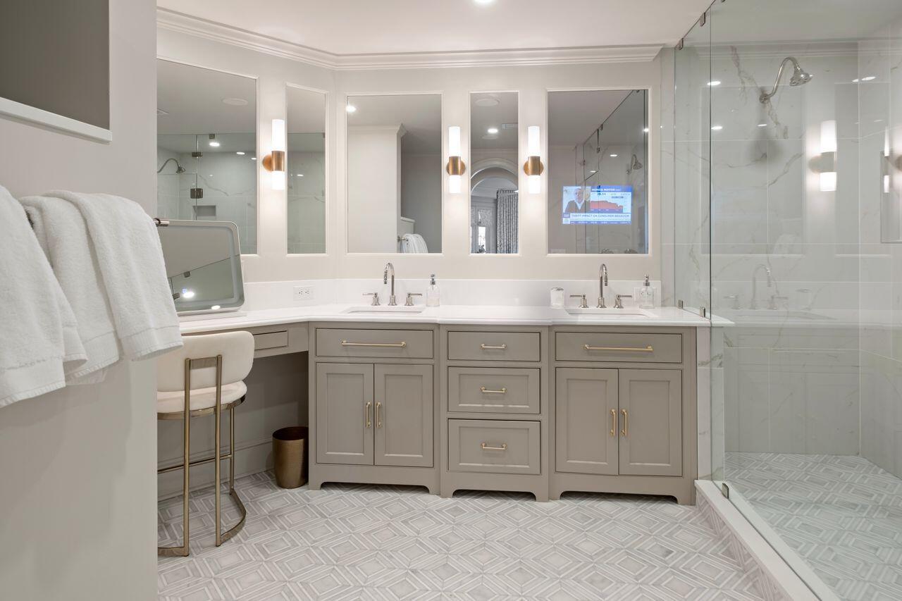 233 S Plaza Court # 210