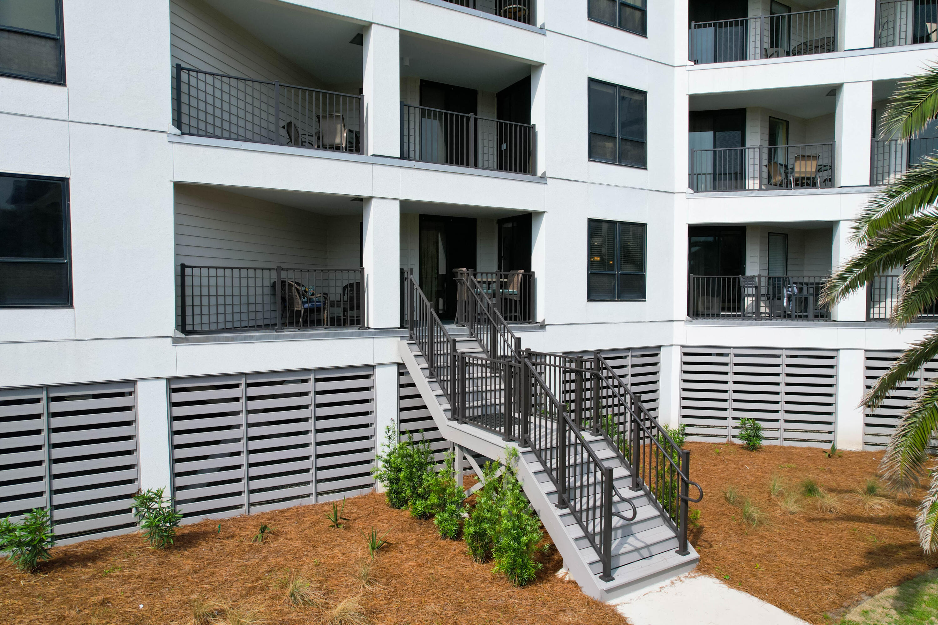 8000 Palmetto Drive # A Unit: 104-A