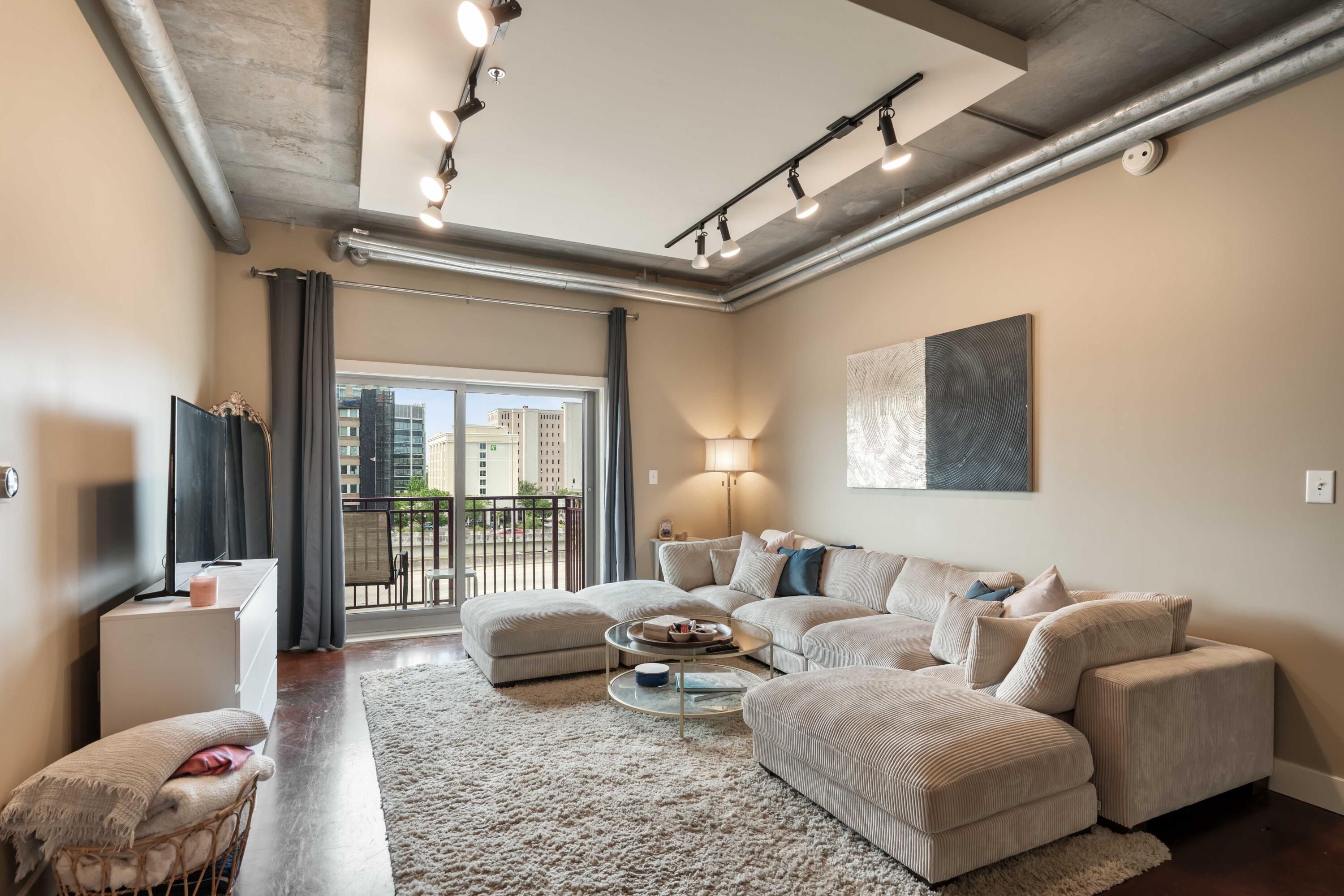 150 Bee Street # 507