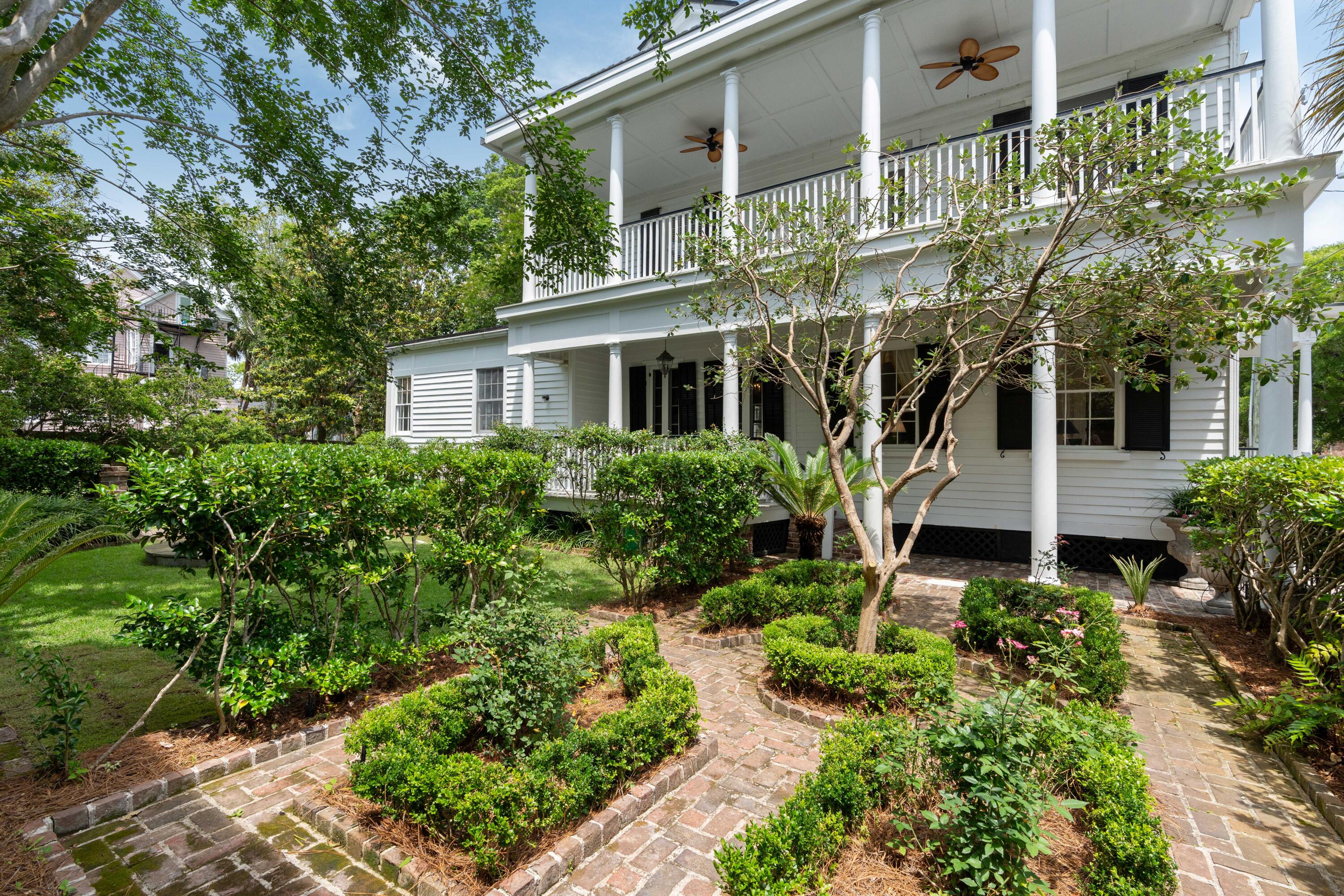 16 Trumbo Street