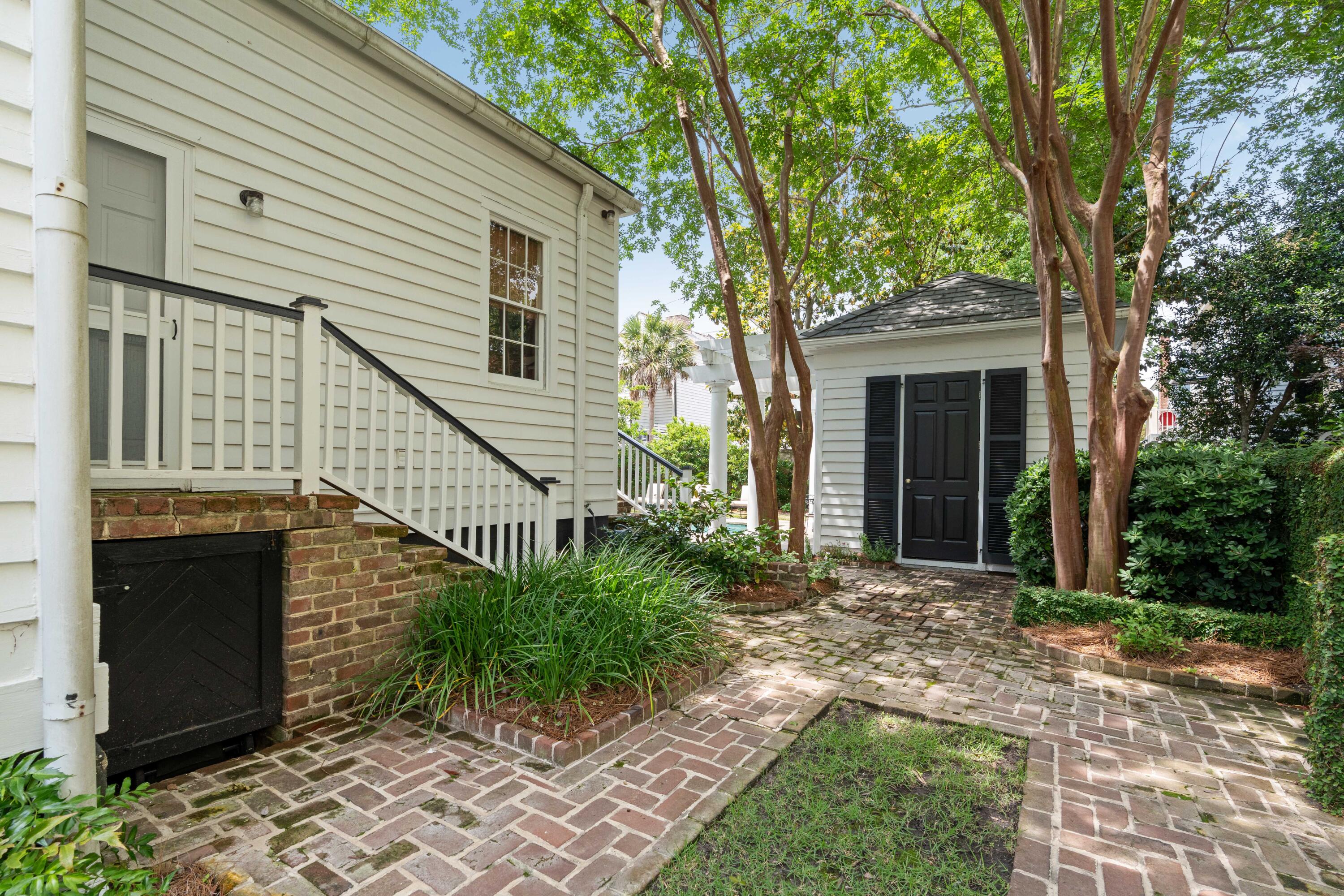 16 Trumbo Street