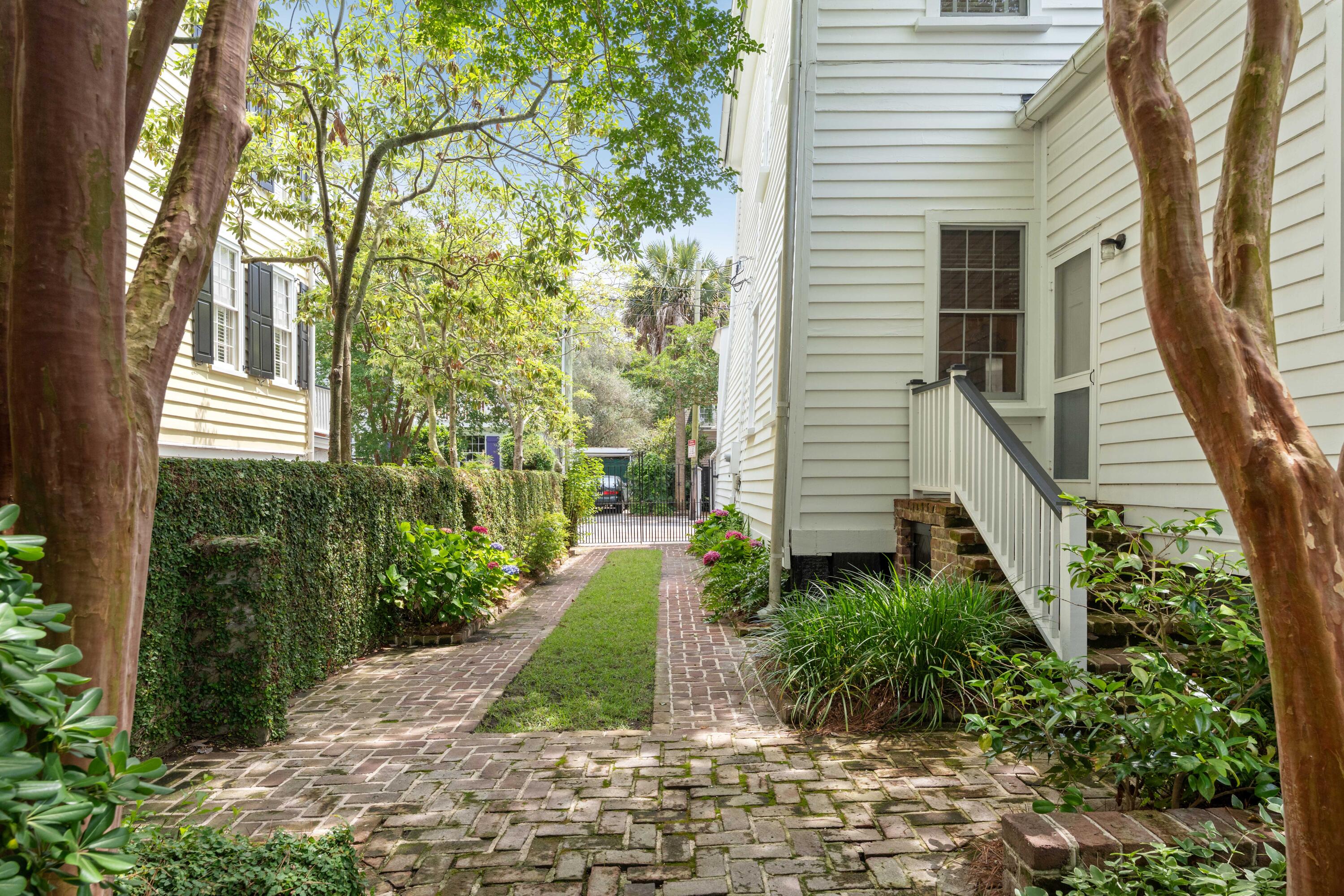 16 Trumbo Street