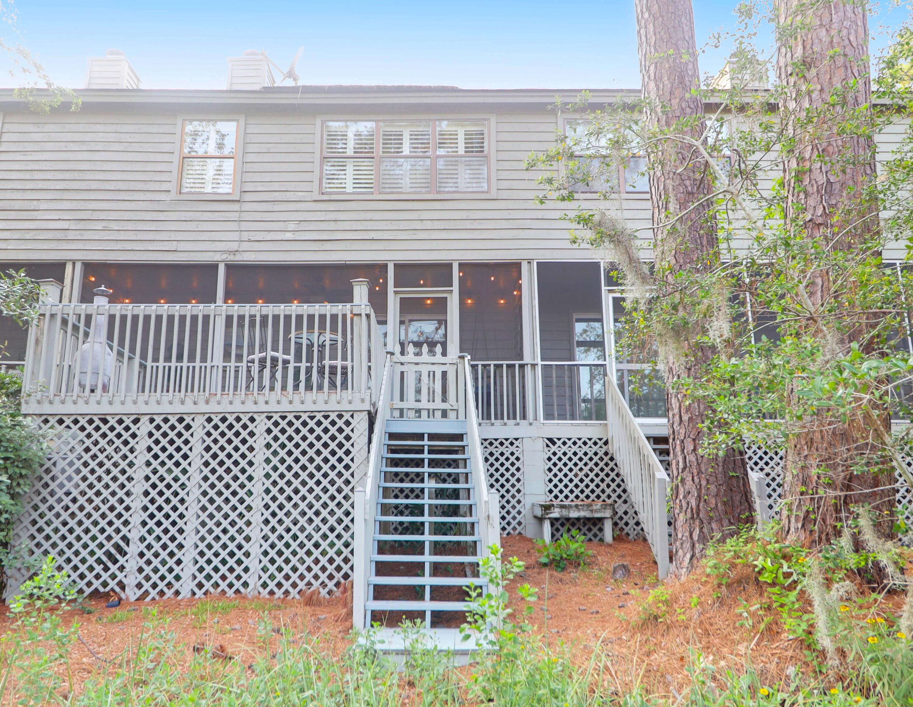 1050 Marsh Court Lane