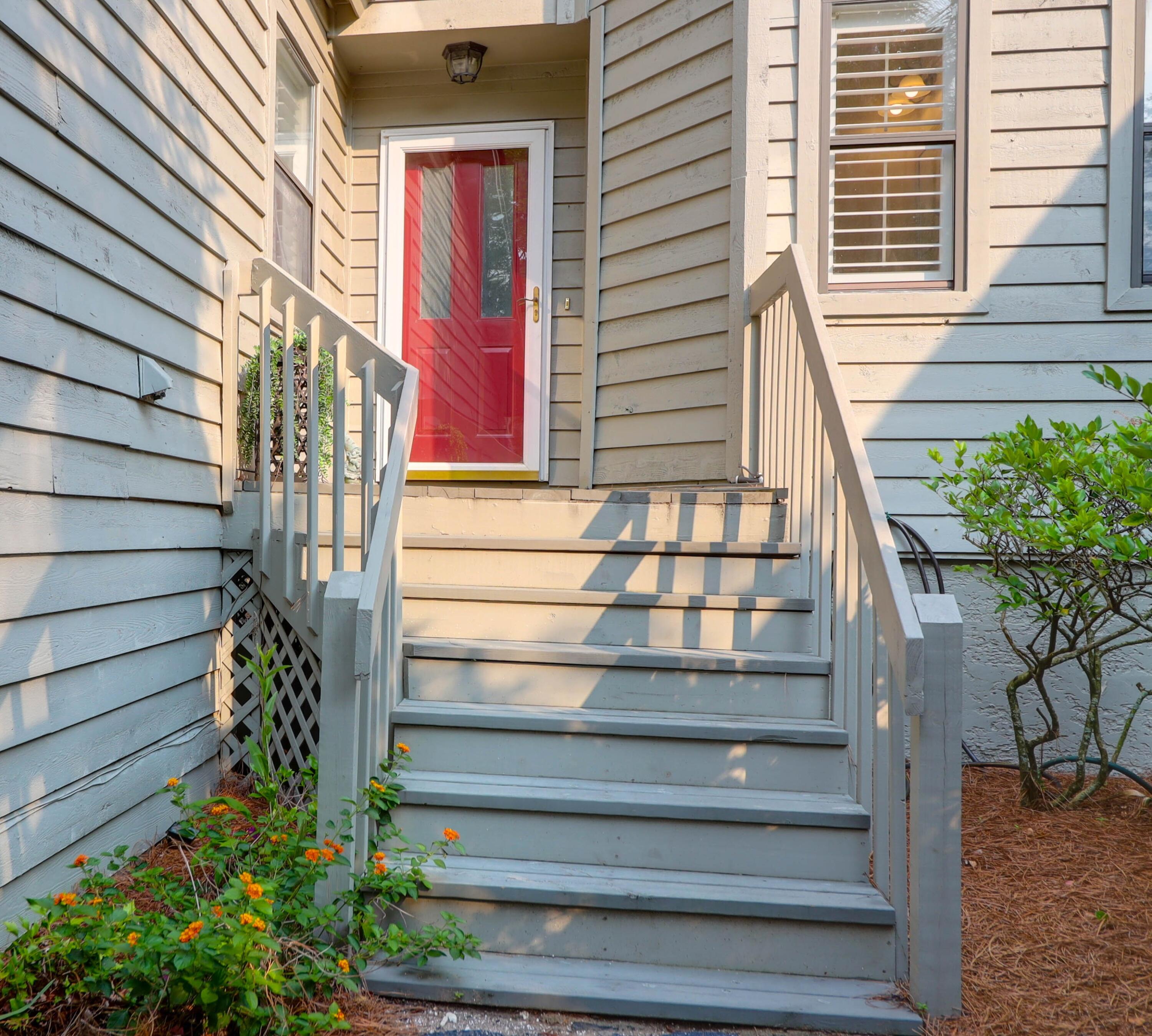 1050 Marsh Court Lane