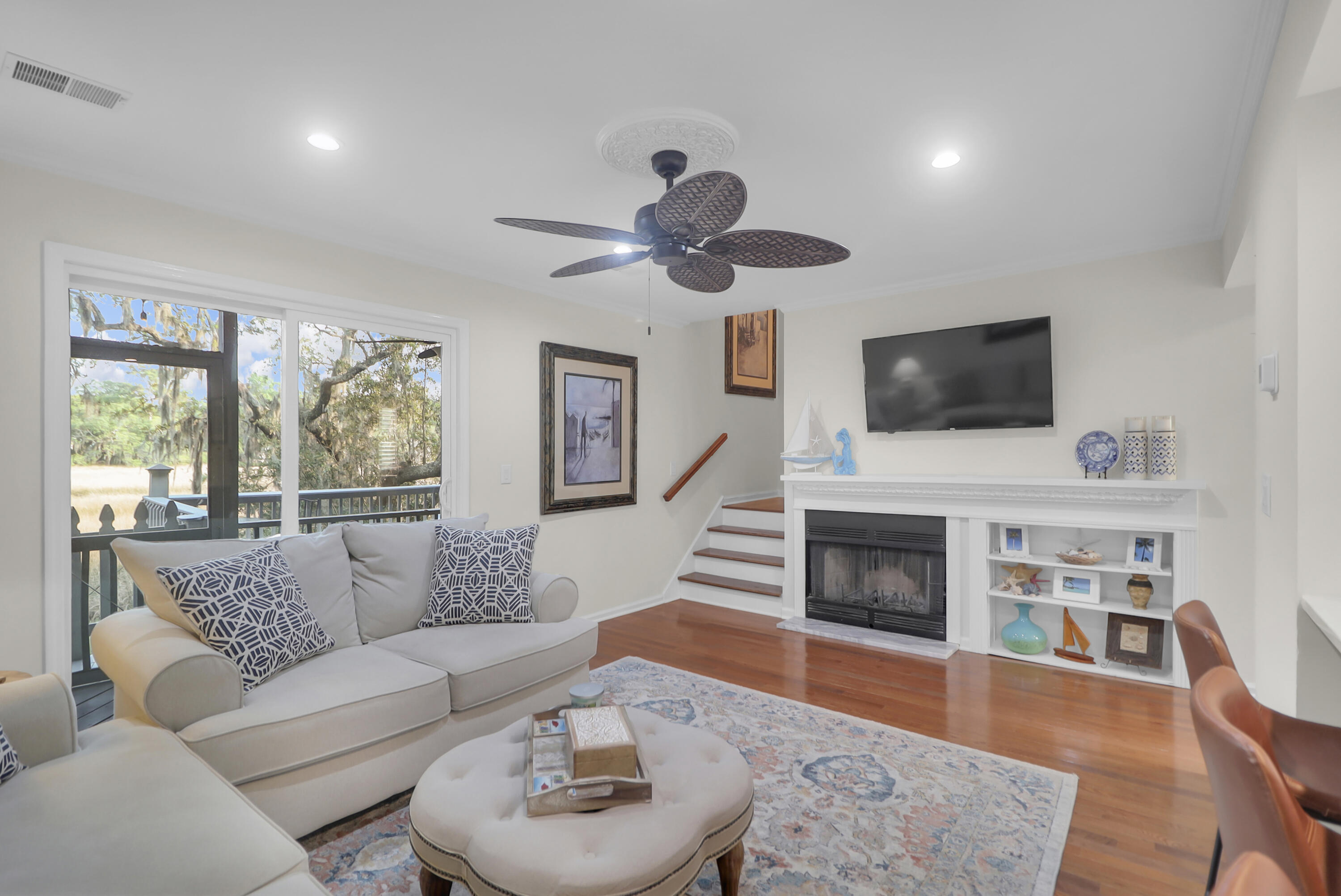 1050 Marsh Court Lane
