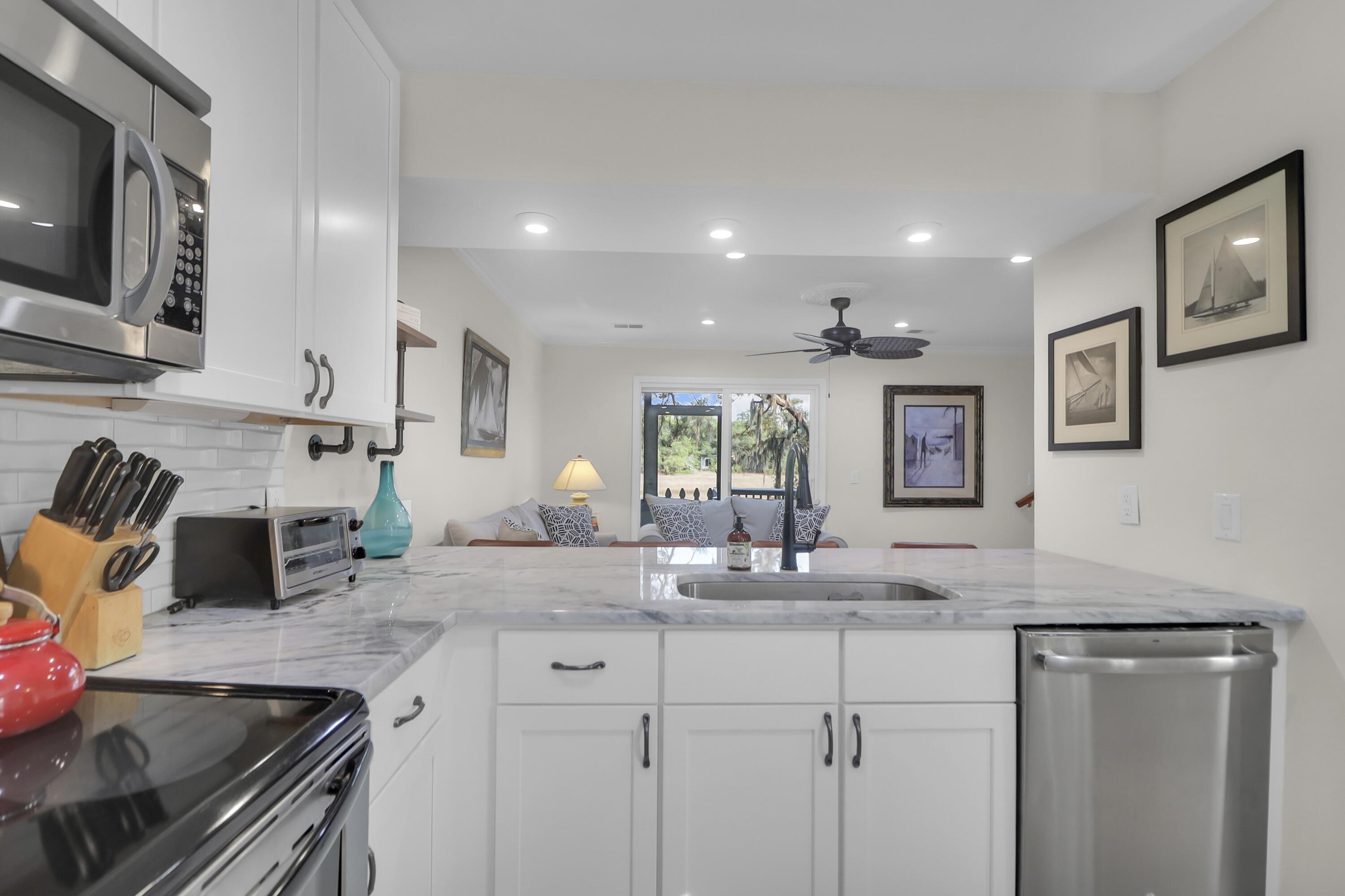 1050 Marsh Court Lane