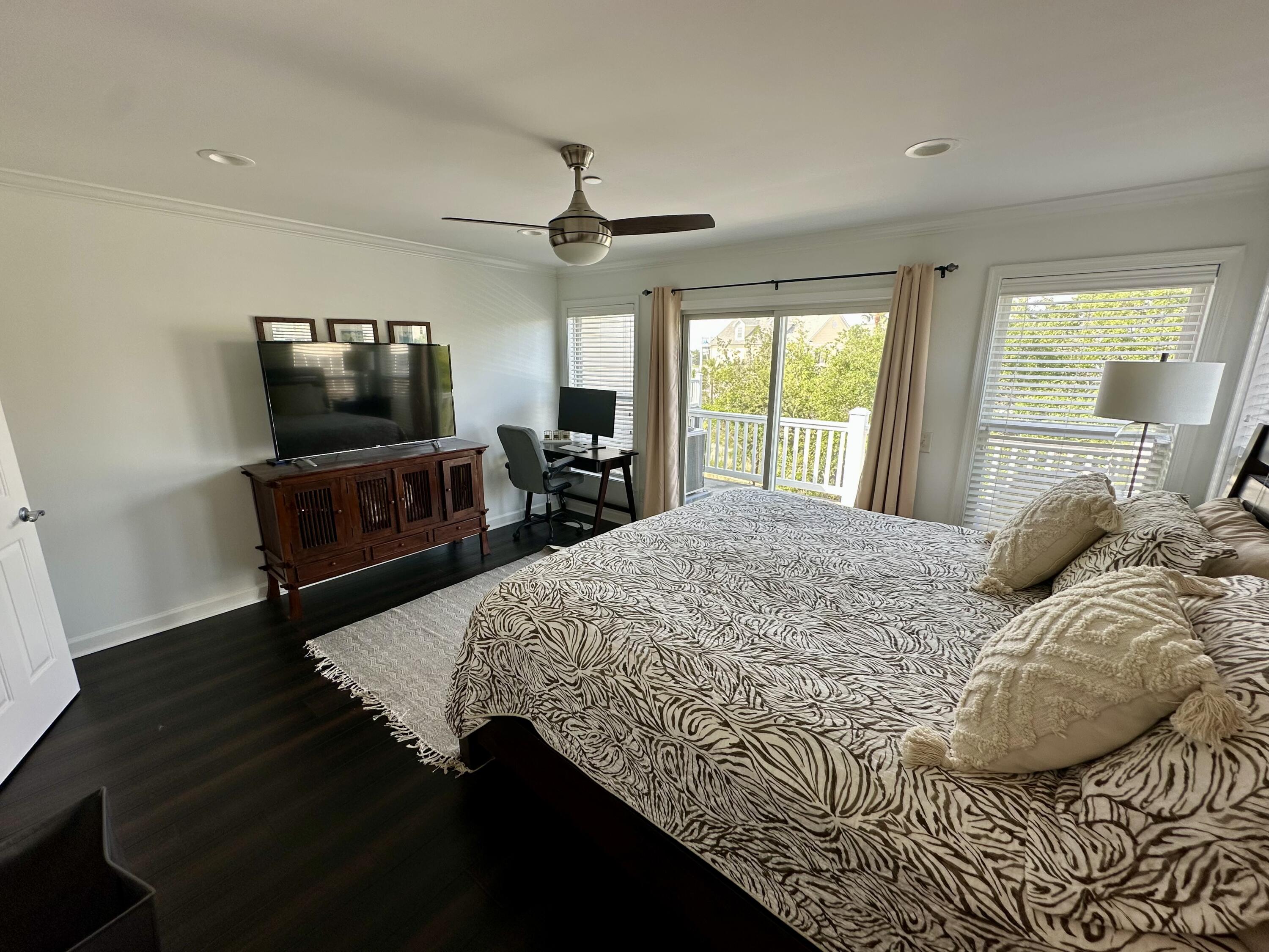 81 Sandbar Lane # 28