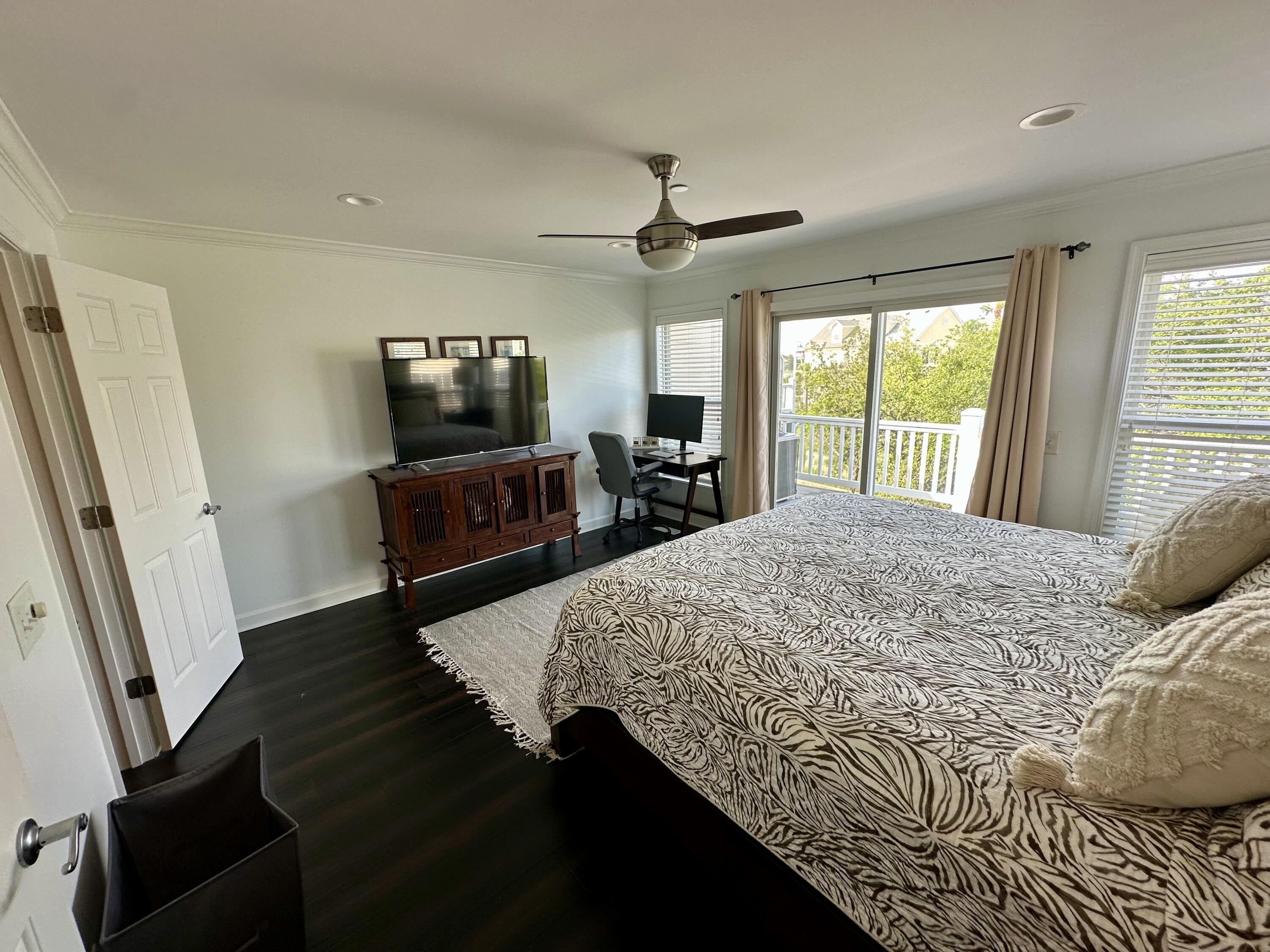 81 Sandbar Lane # 28