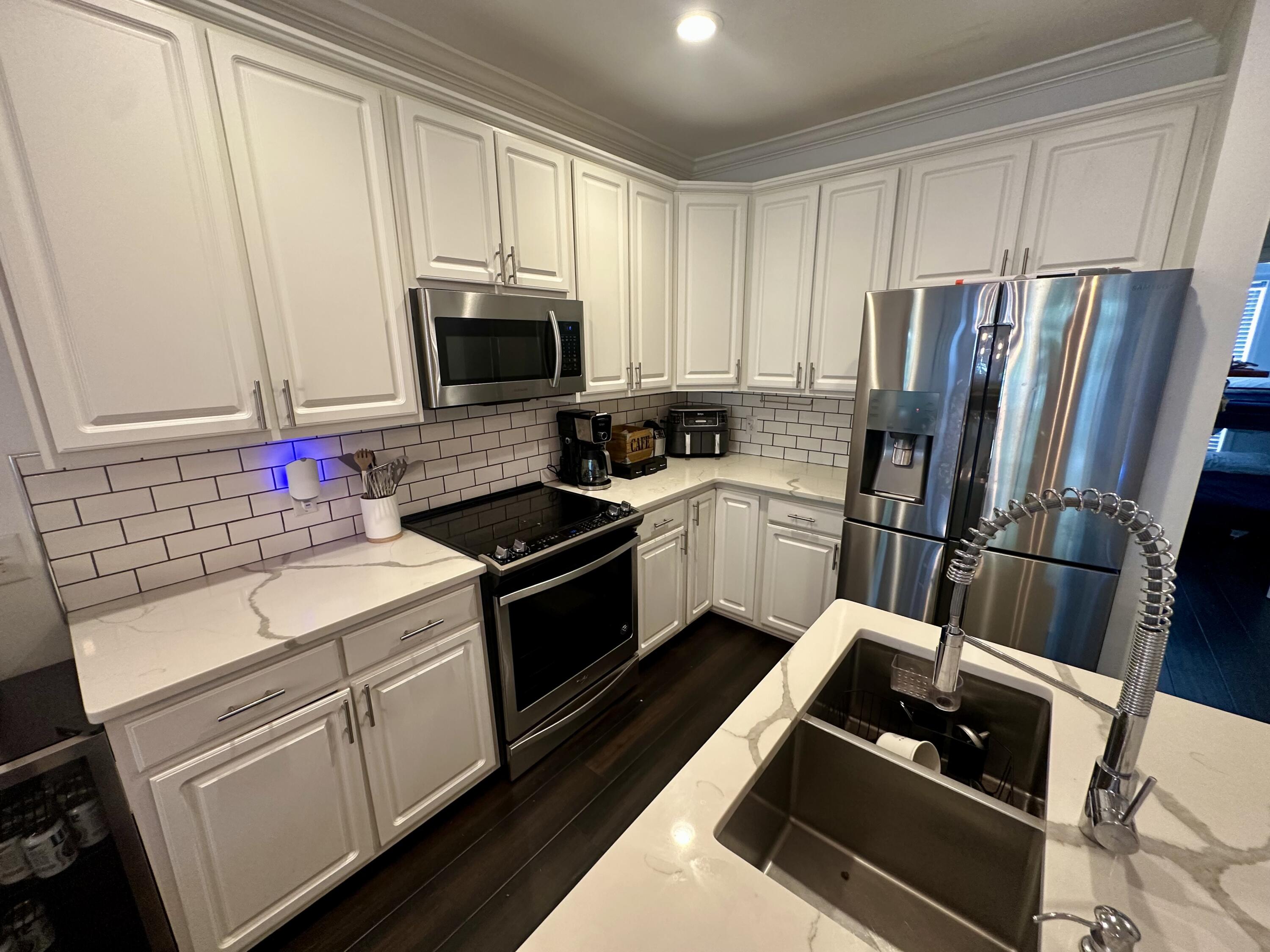 81 Sandbar Lane # 28
