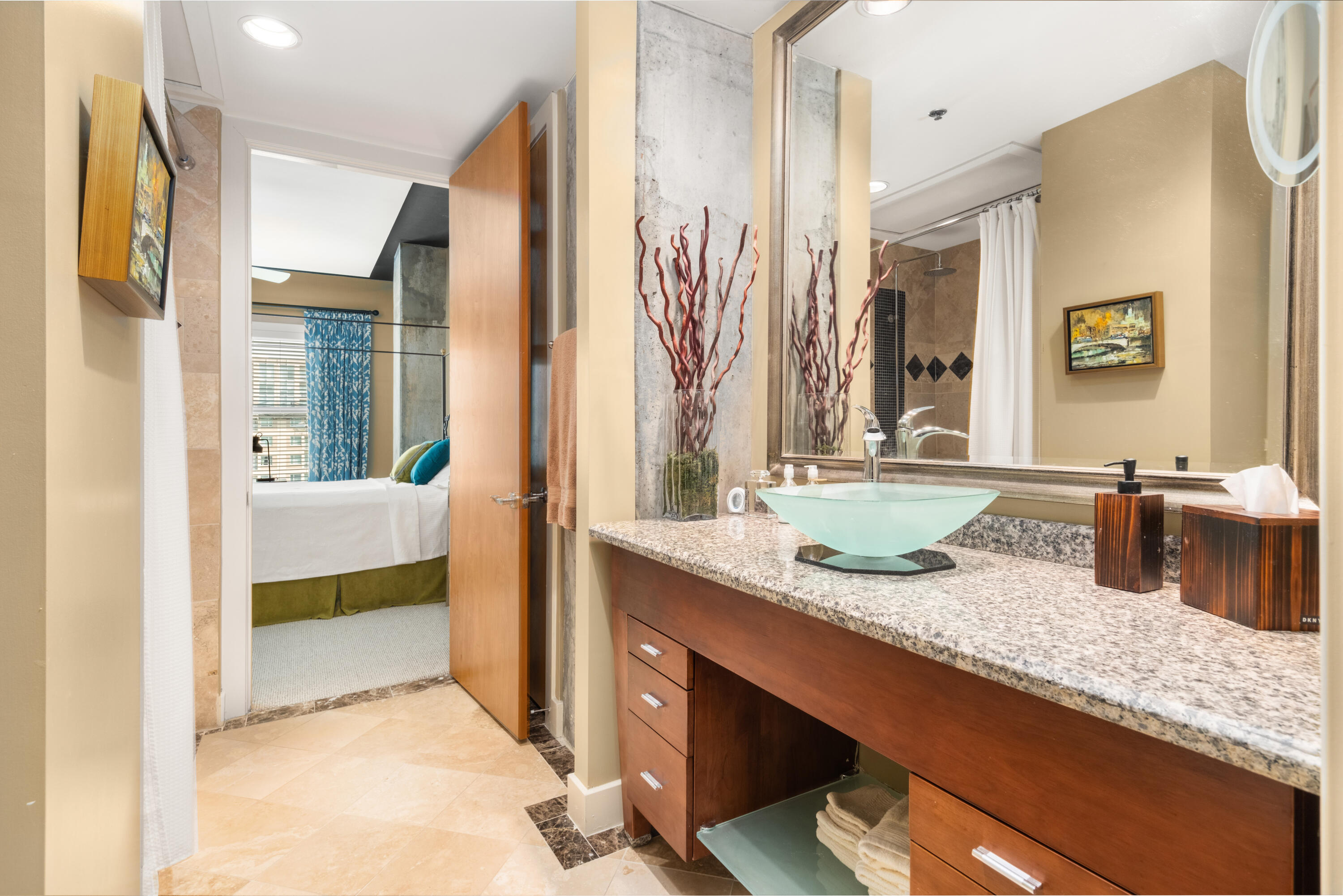 150 Bee Street # 703