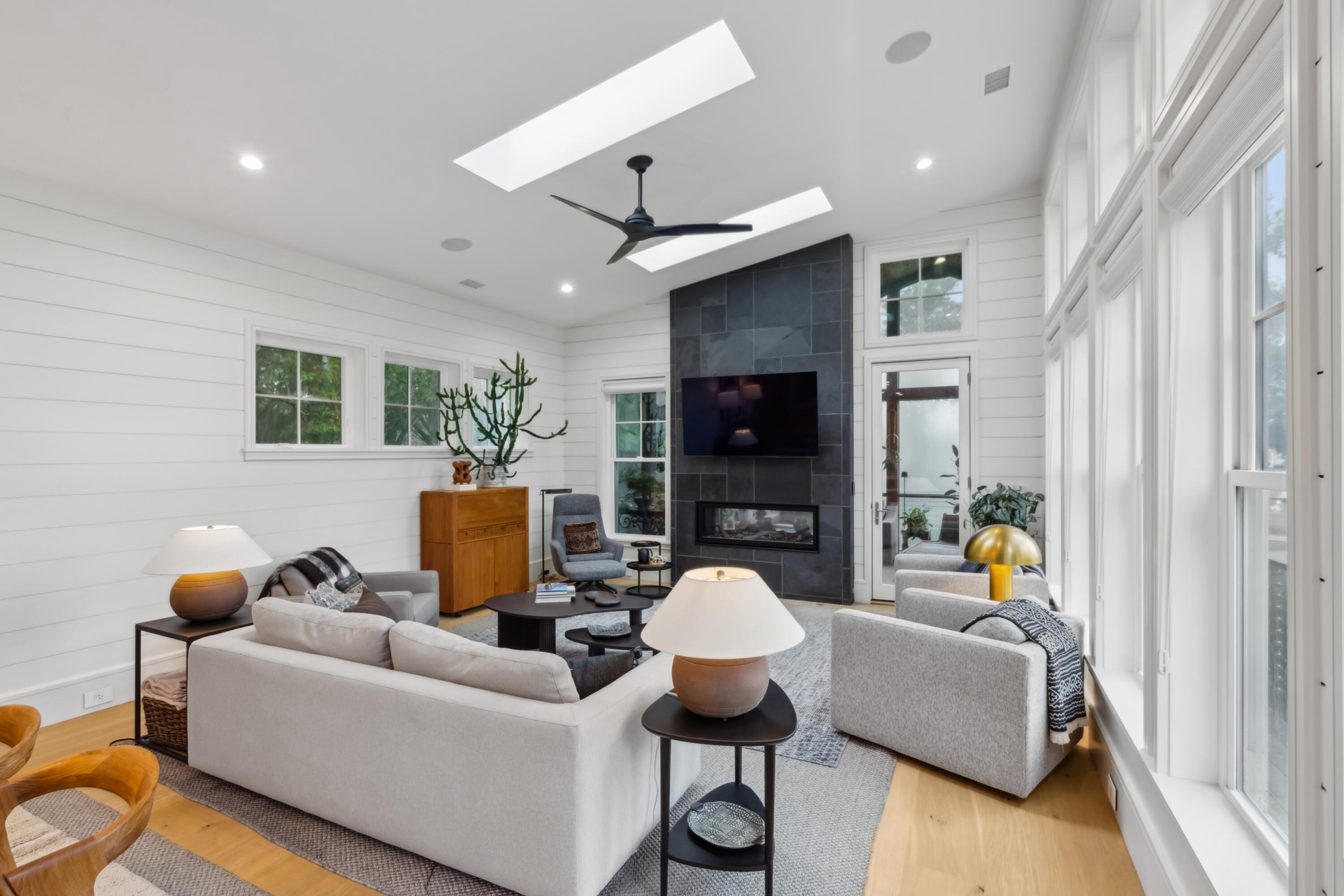 618 Parrot Point Drive
