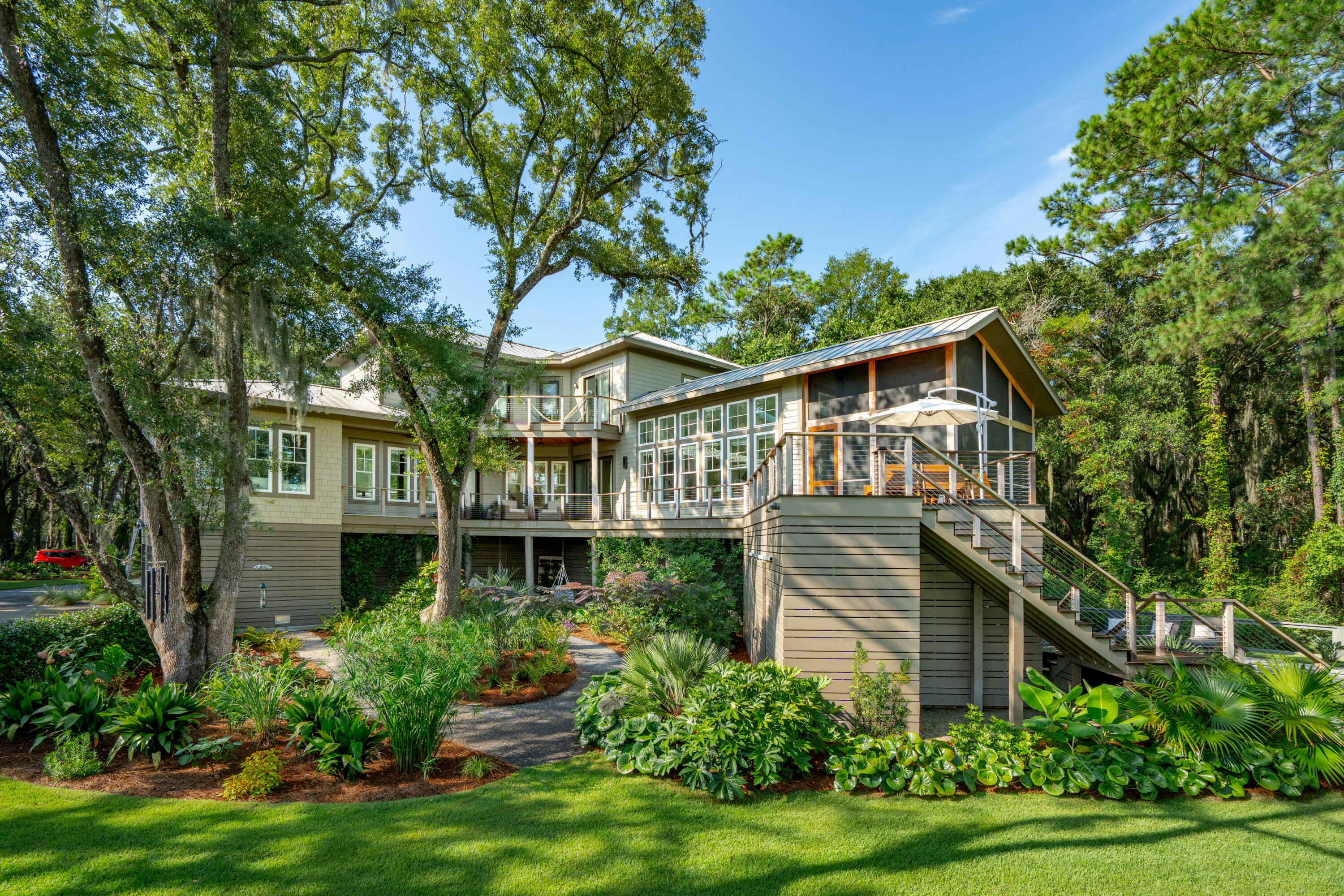 618 Parrot Point Drive