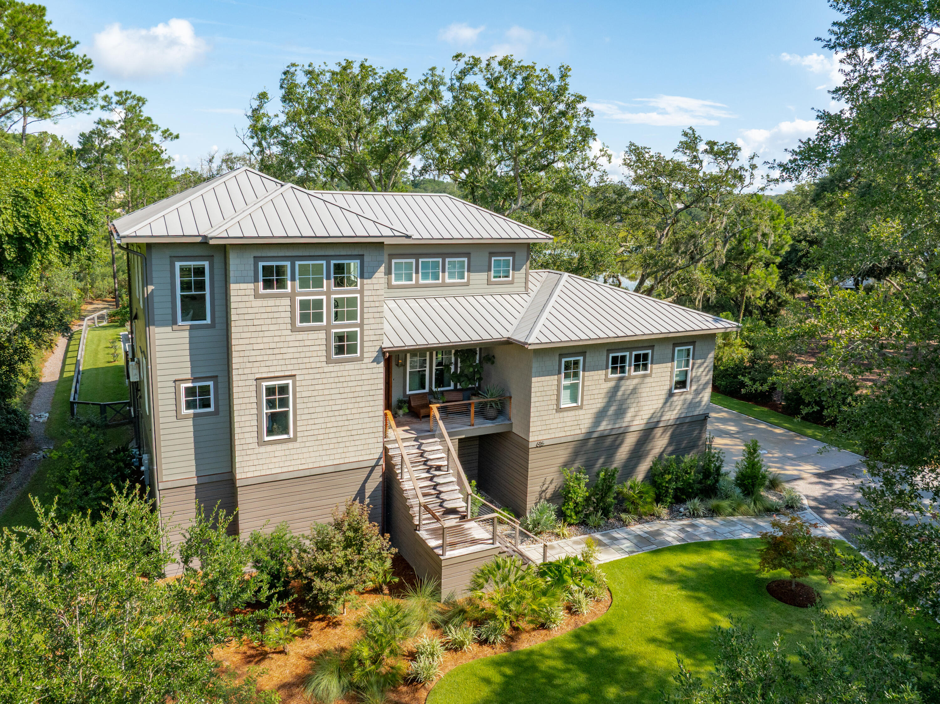 618 Parrot Point Drive