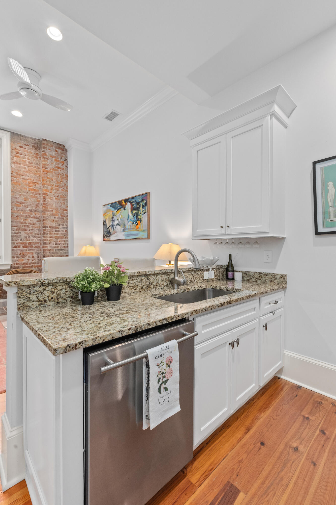 85 Cumberland Street # 5
