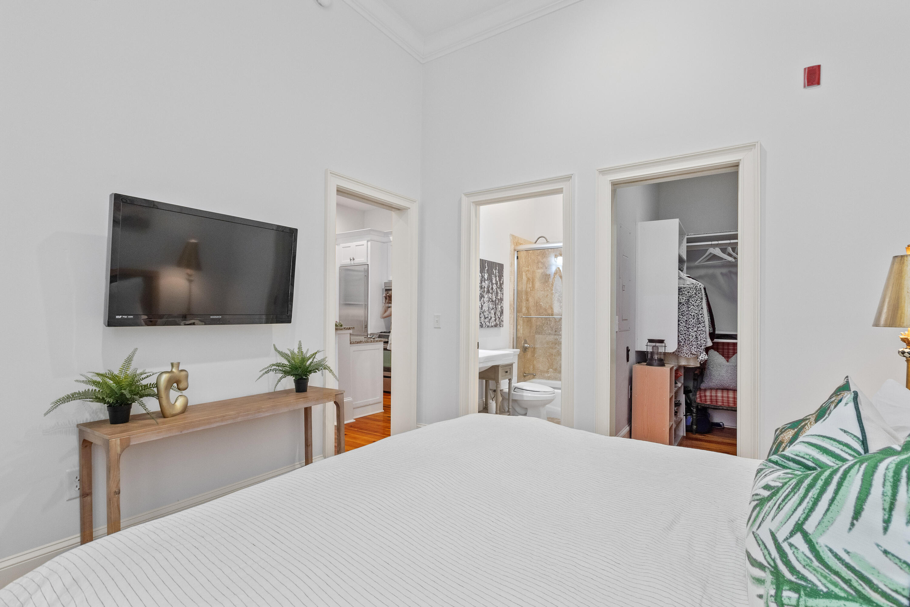 85 Cumberland Street # 5