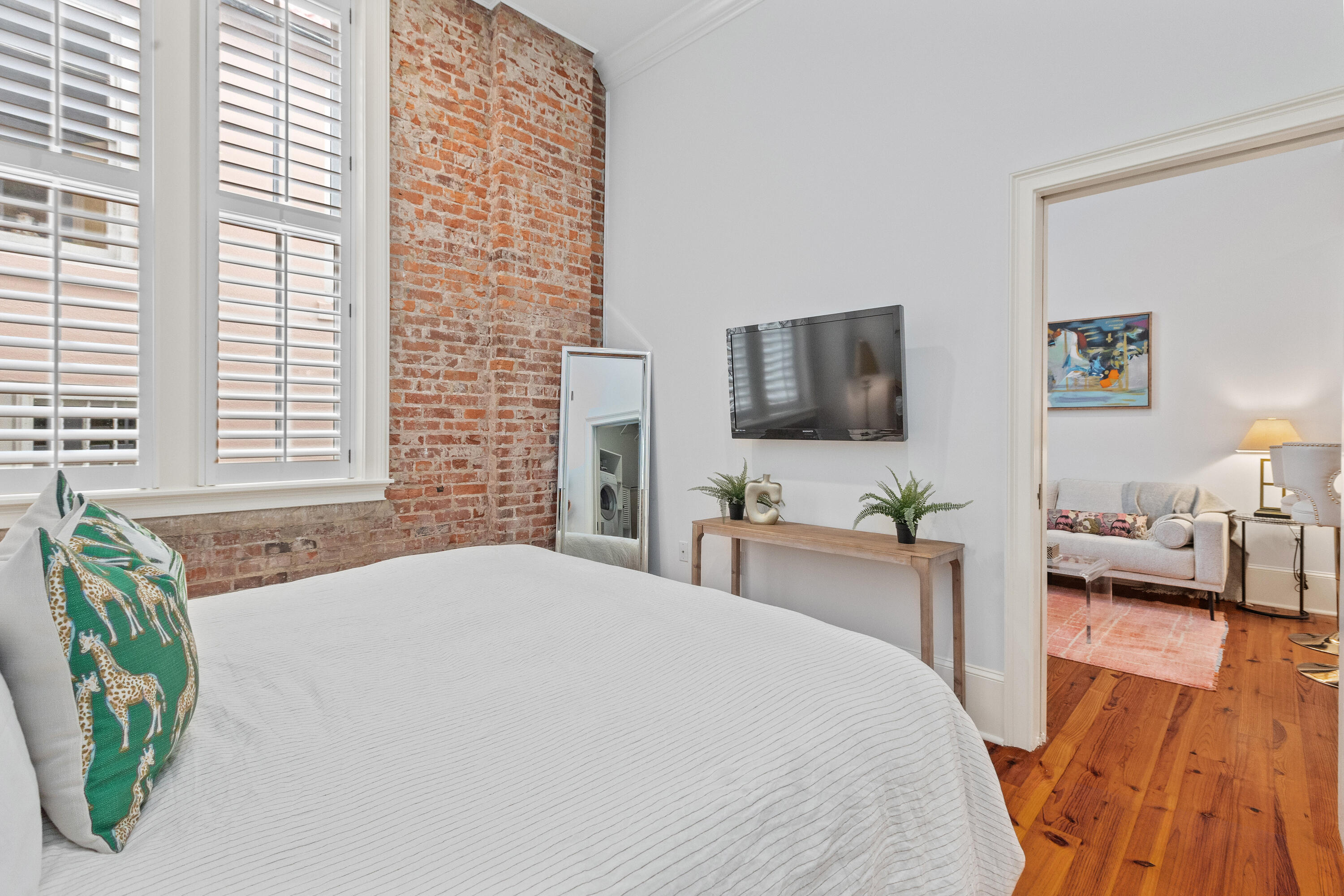 85 Cumberland Street # 5