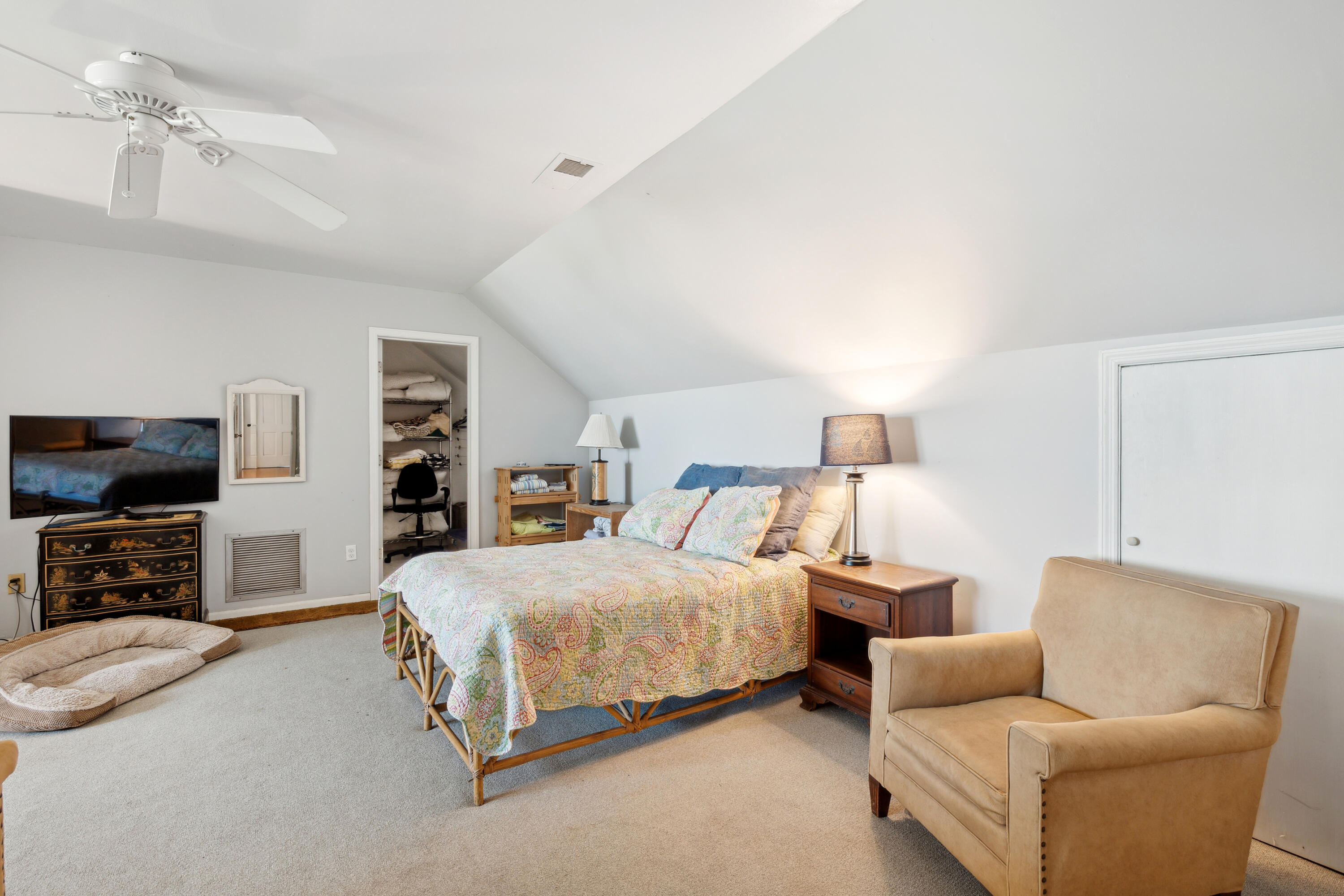3 Pierates Cruz, Mount Pleasant