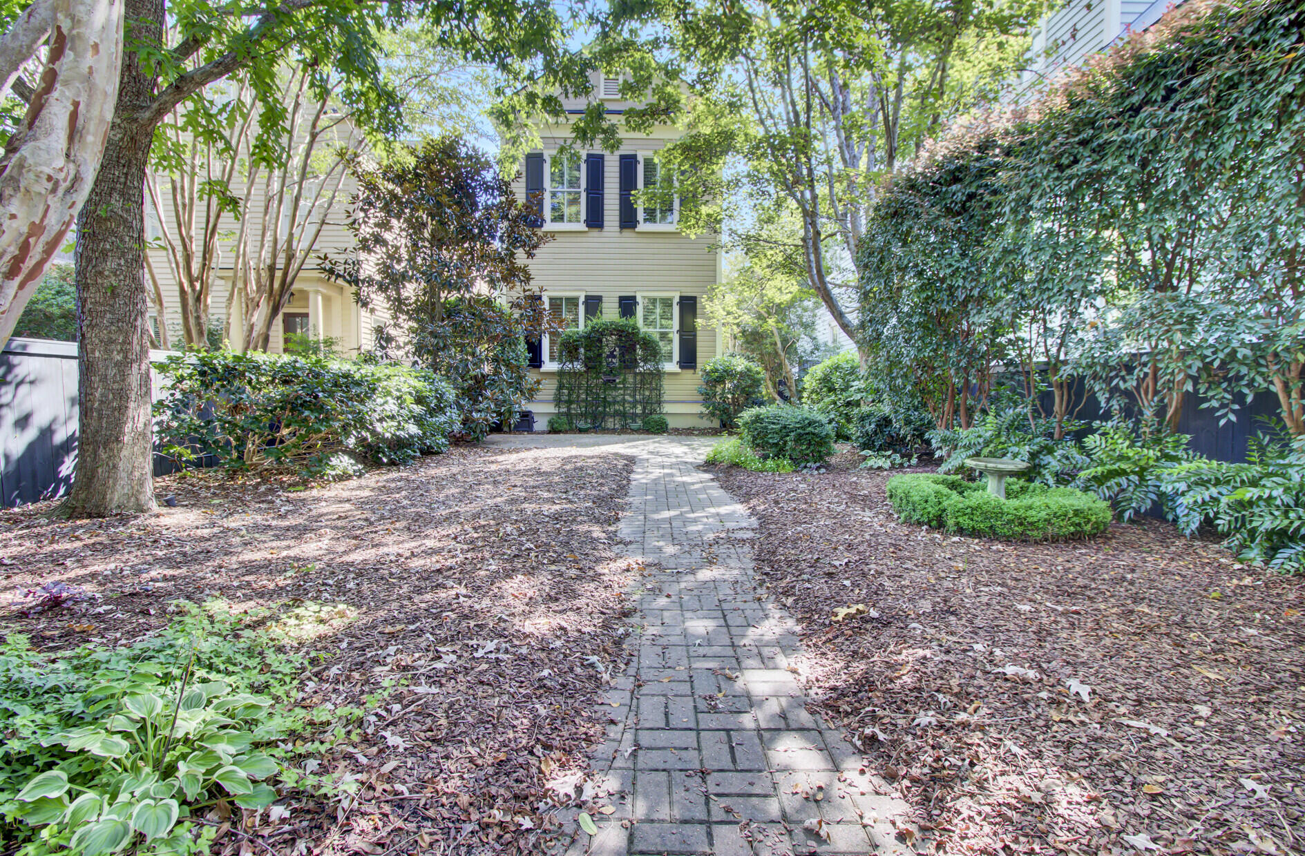 155 Ionsborough Street