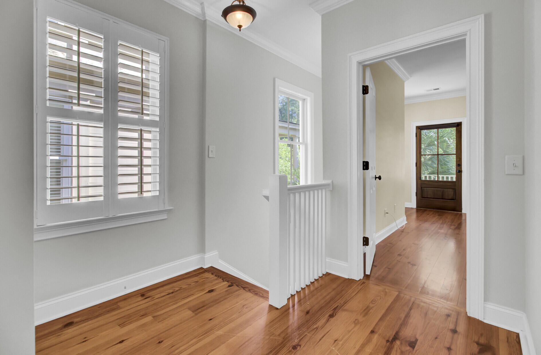 155 Ionsborough Street