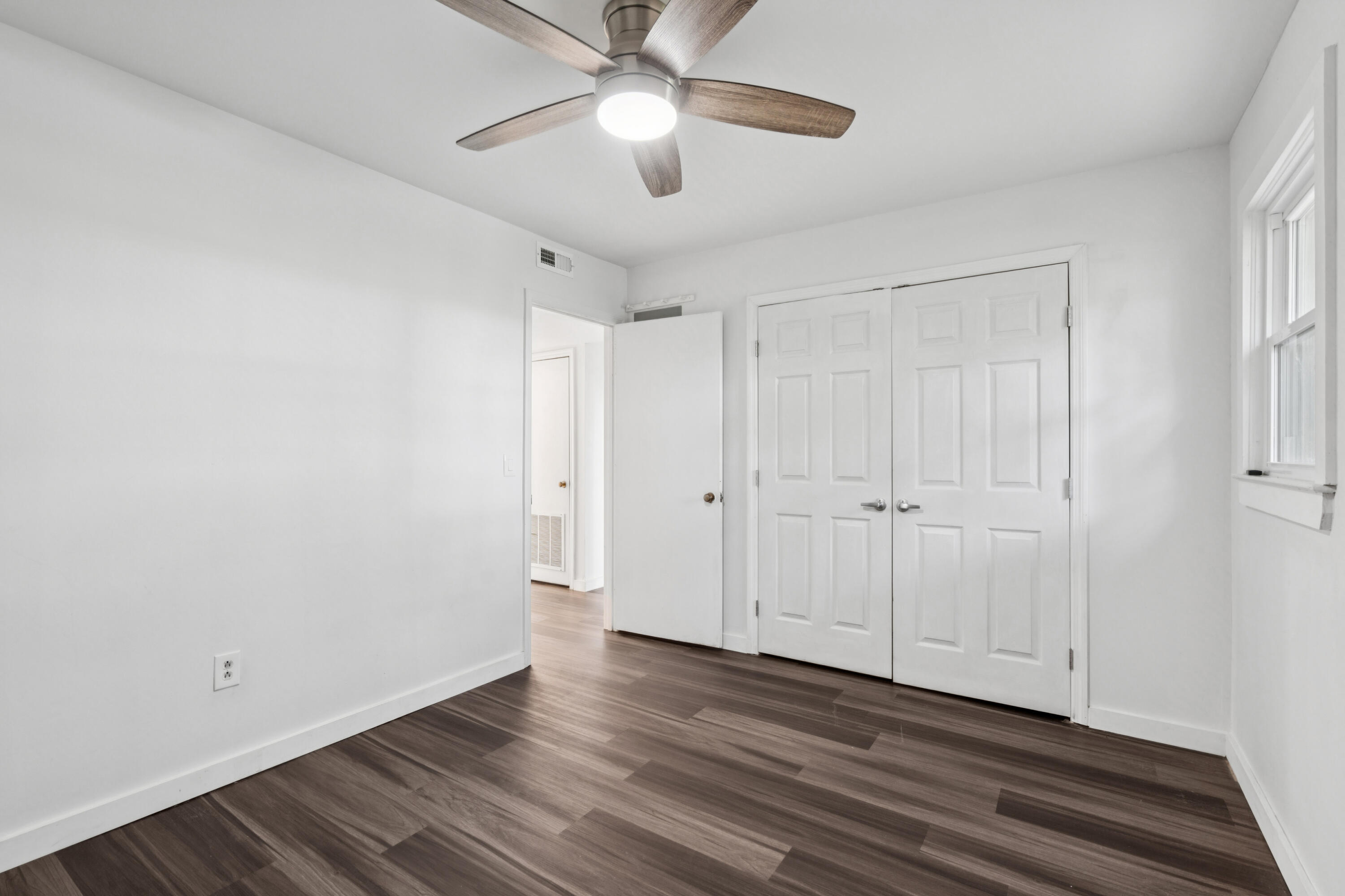 409 St Charles Court