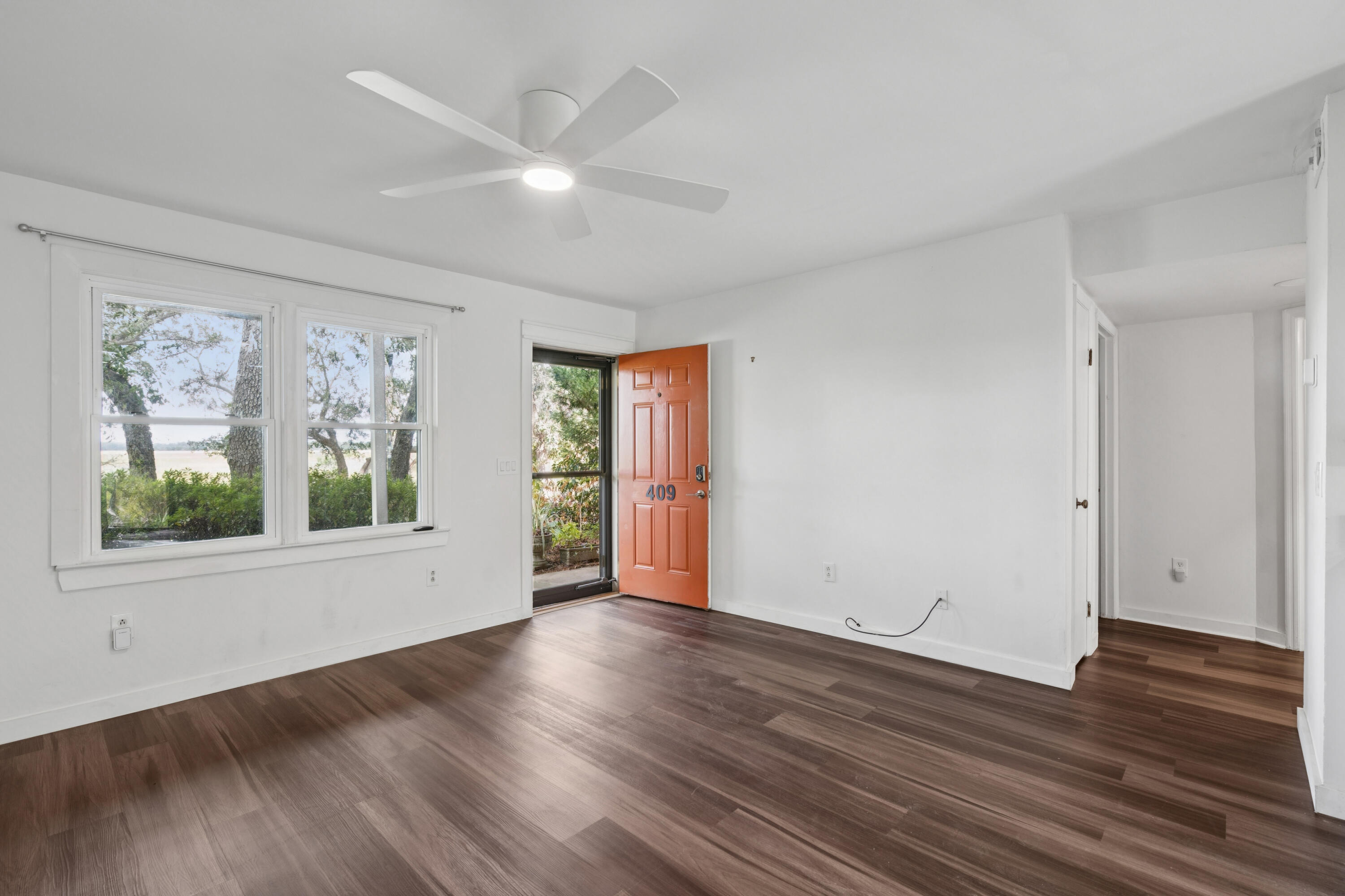 409 St Charles Court