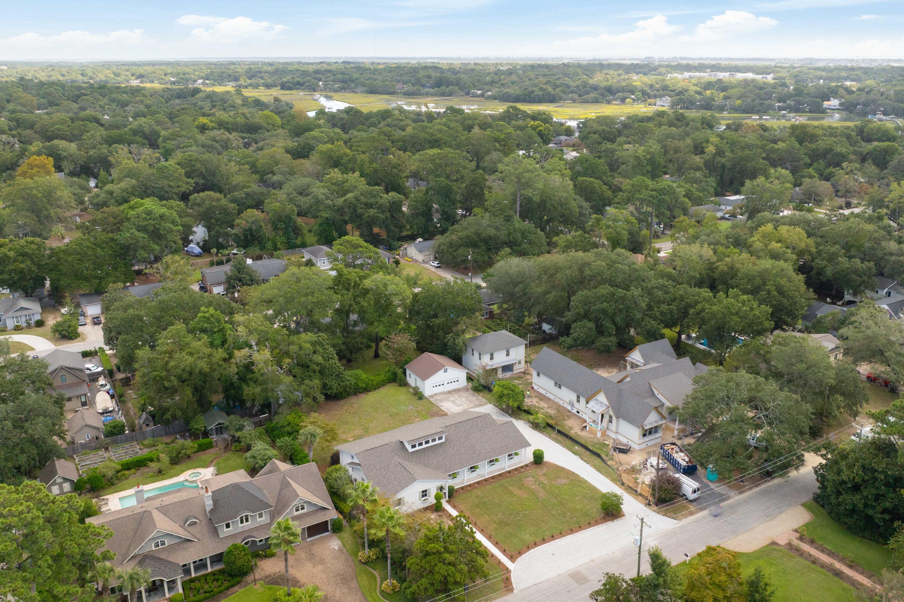 1011 Lakeview Drive
