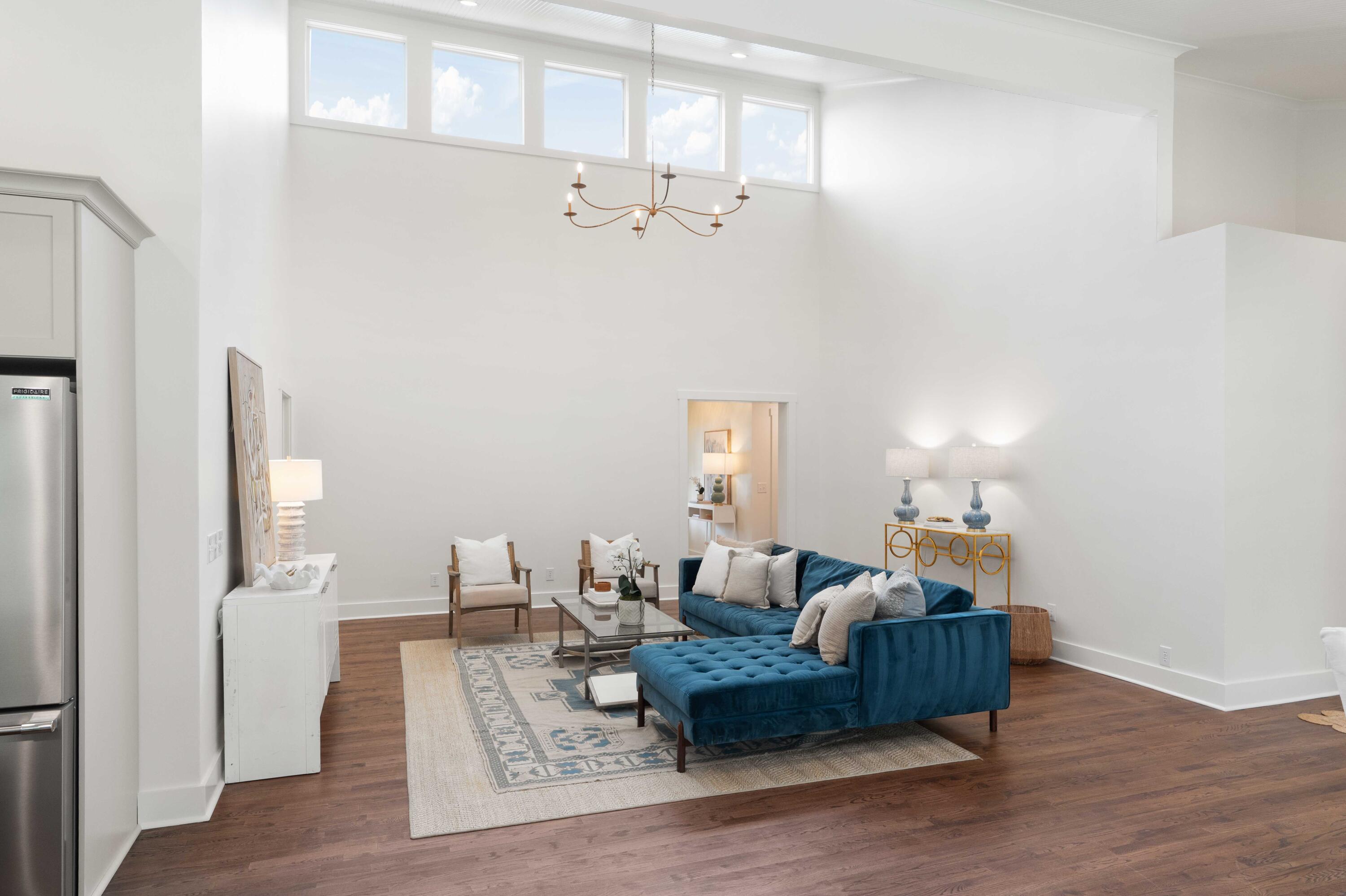1011 Lakeview Drive