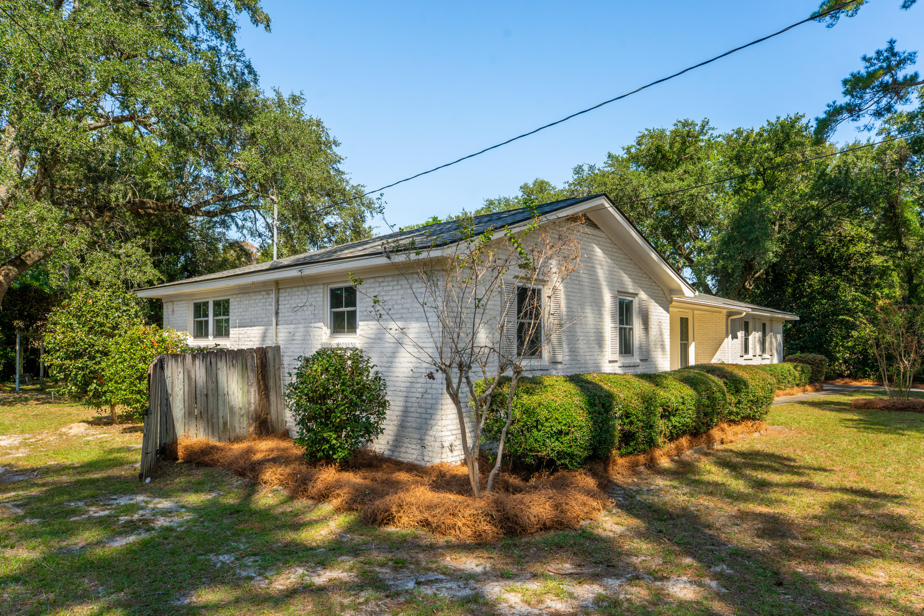 708 N Magnolia Street