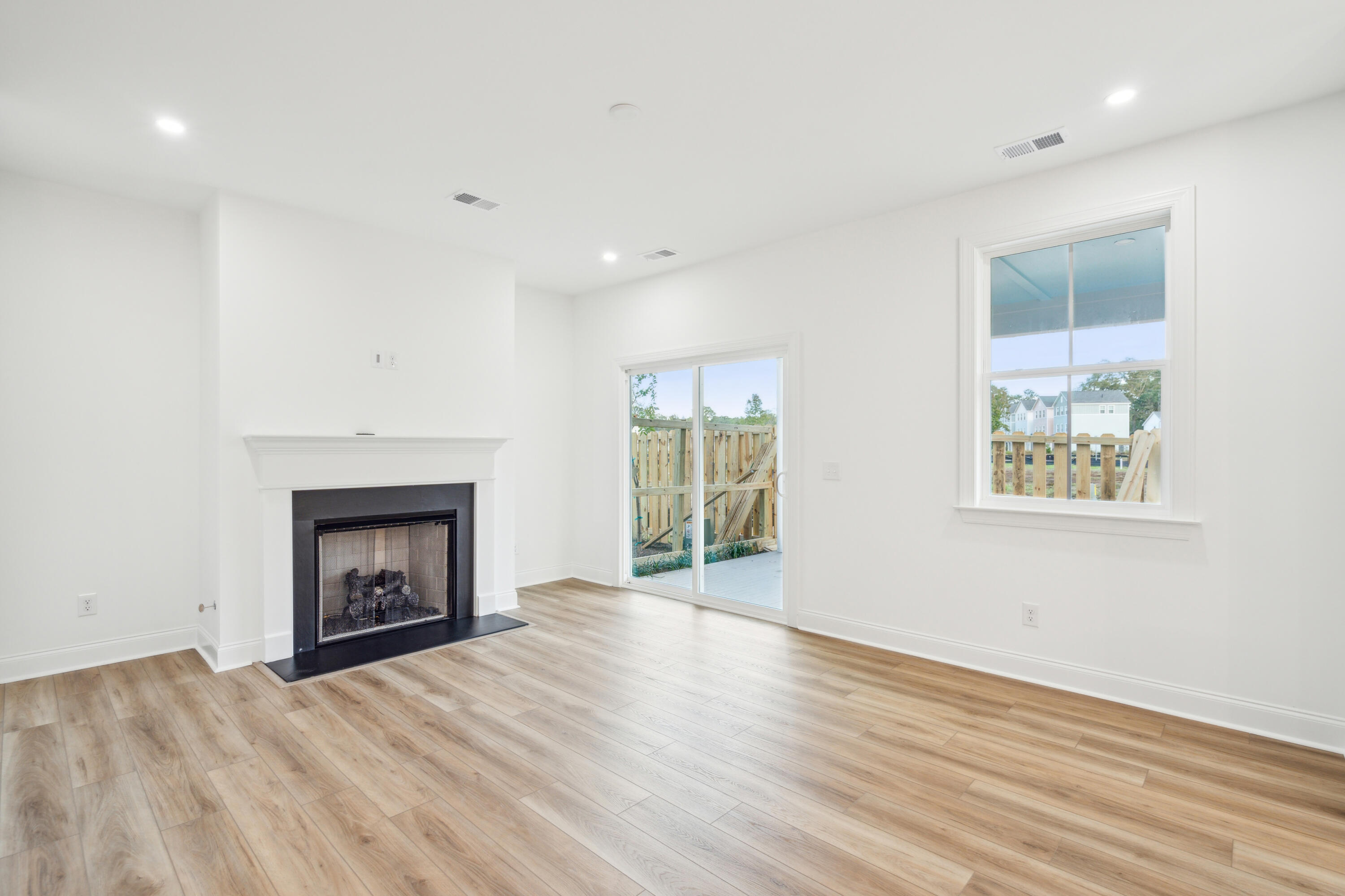 416 Oak Hammock Court