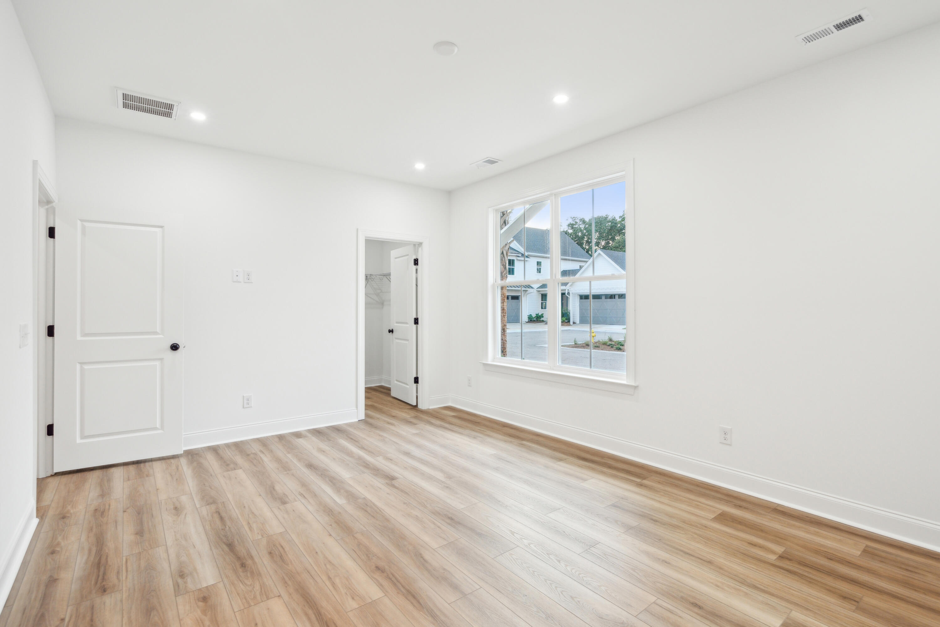 416 Oak Hammock Court