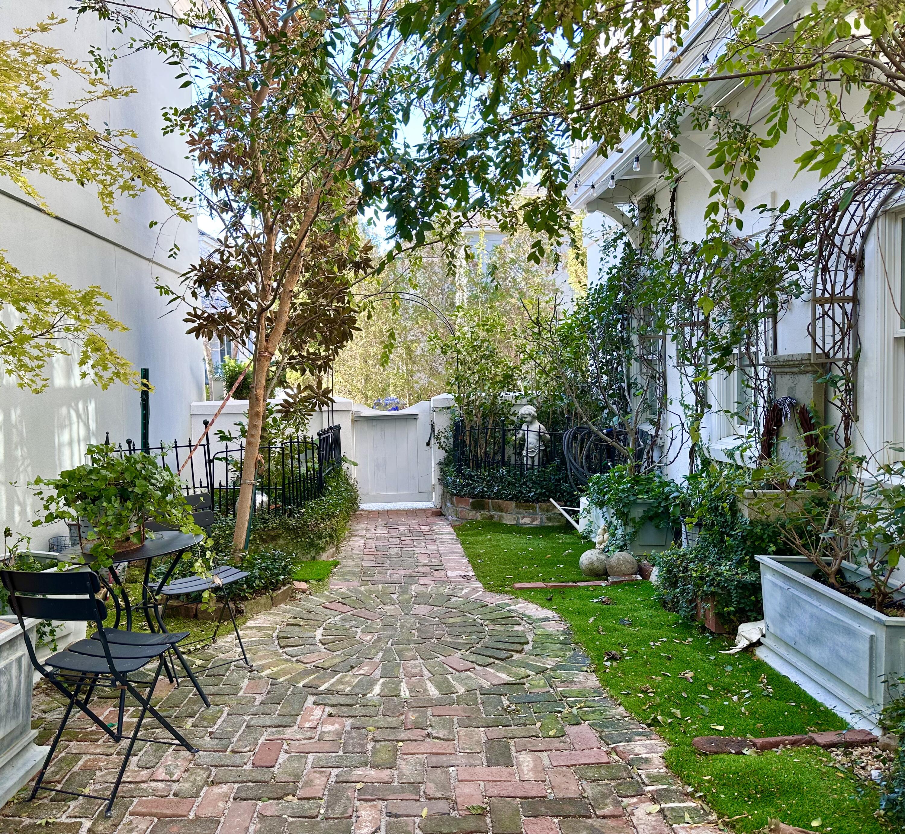 44 Rialto Road