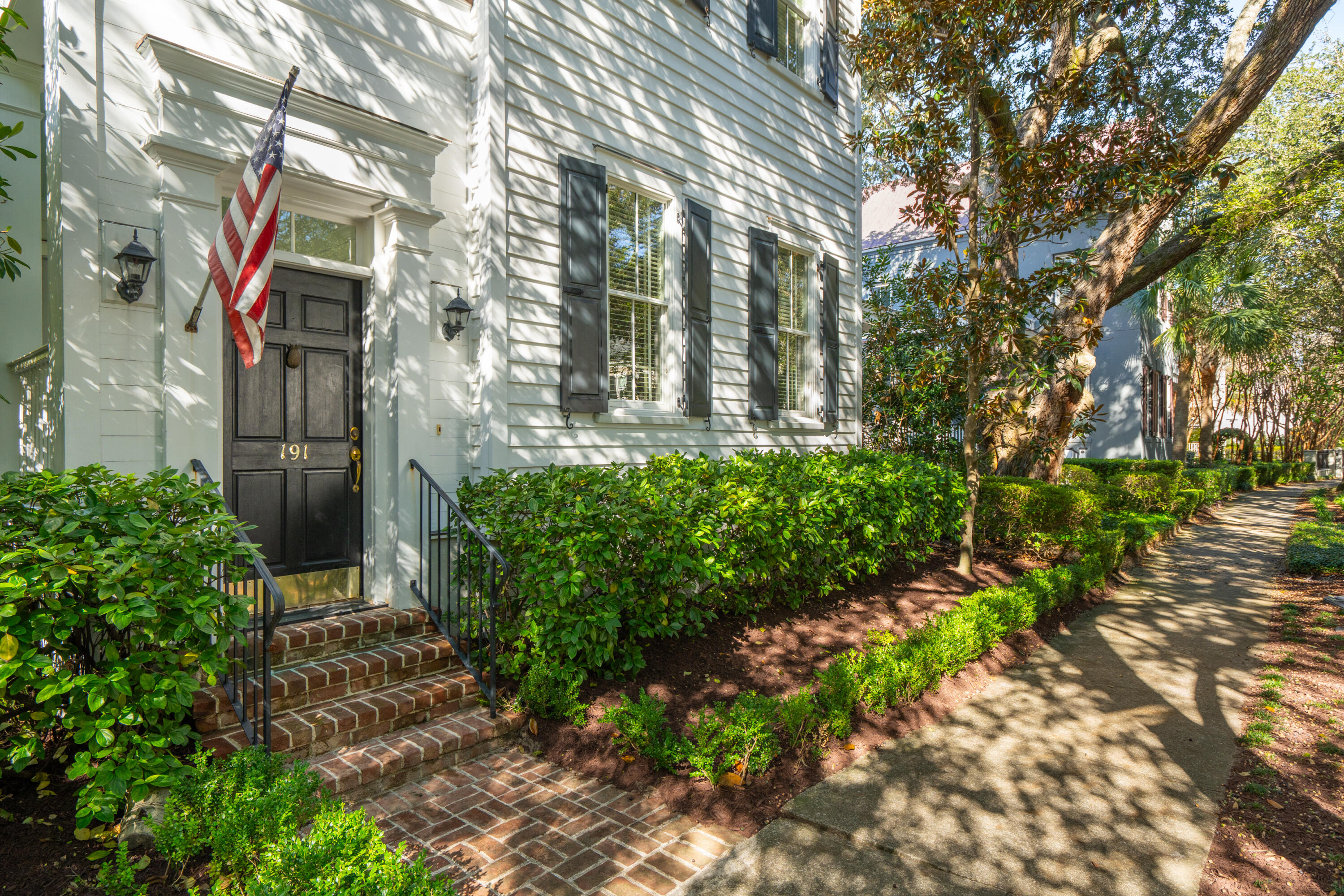 191 Ionsborough Street, Mount Pleasant