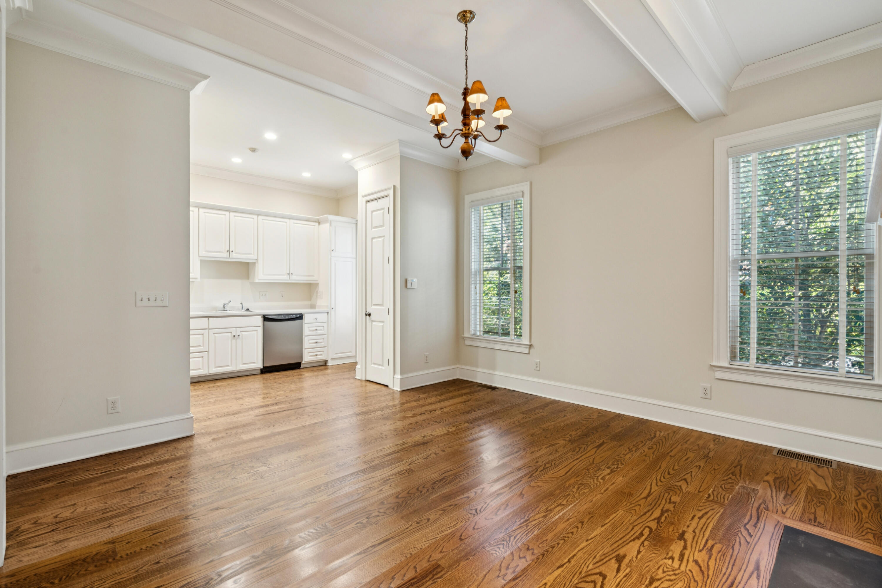 191 Ionsborough Street, Mount Pleasant