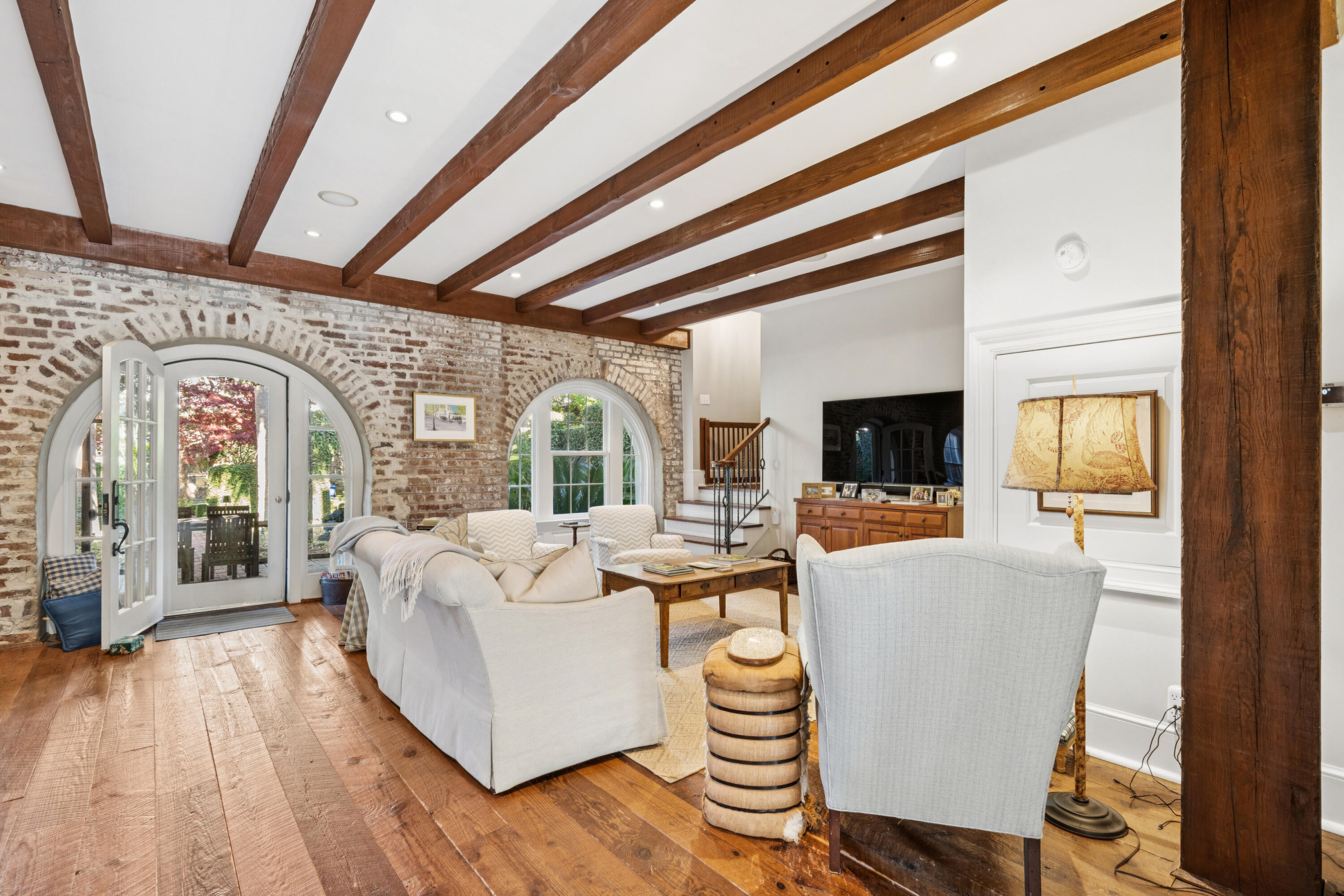 10 S Adgers Wharf