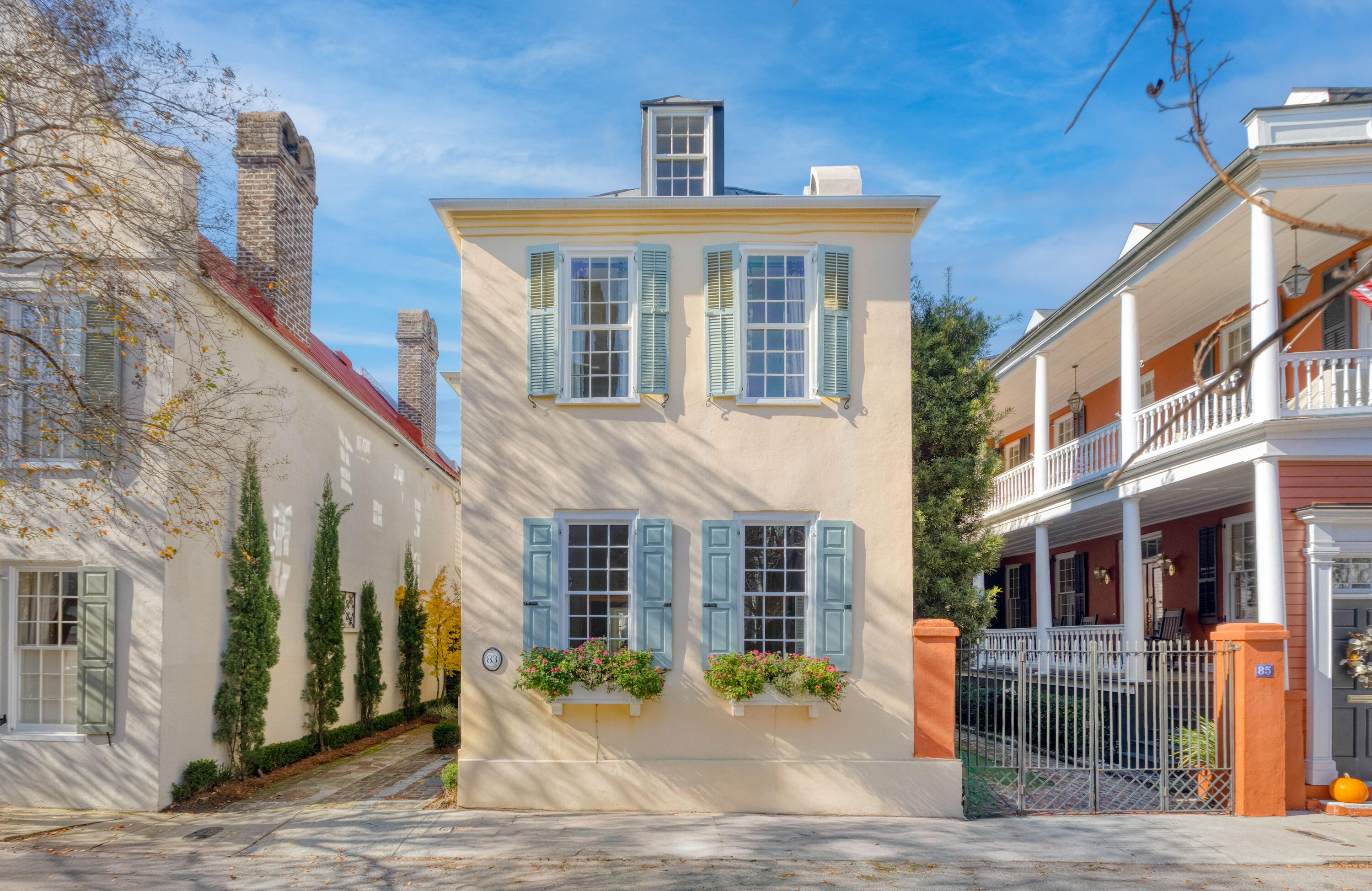 83 King Street