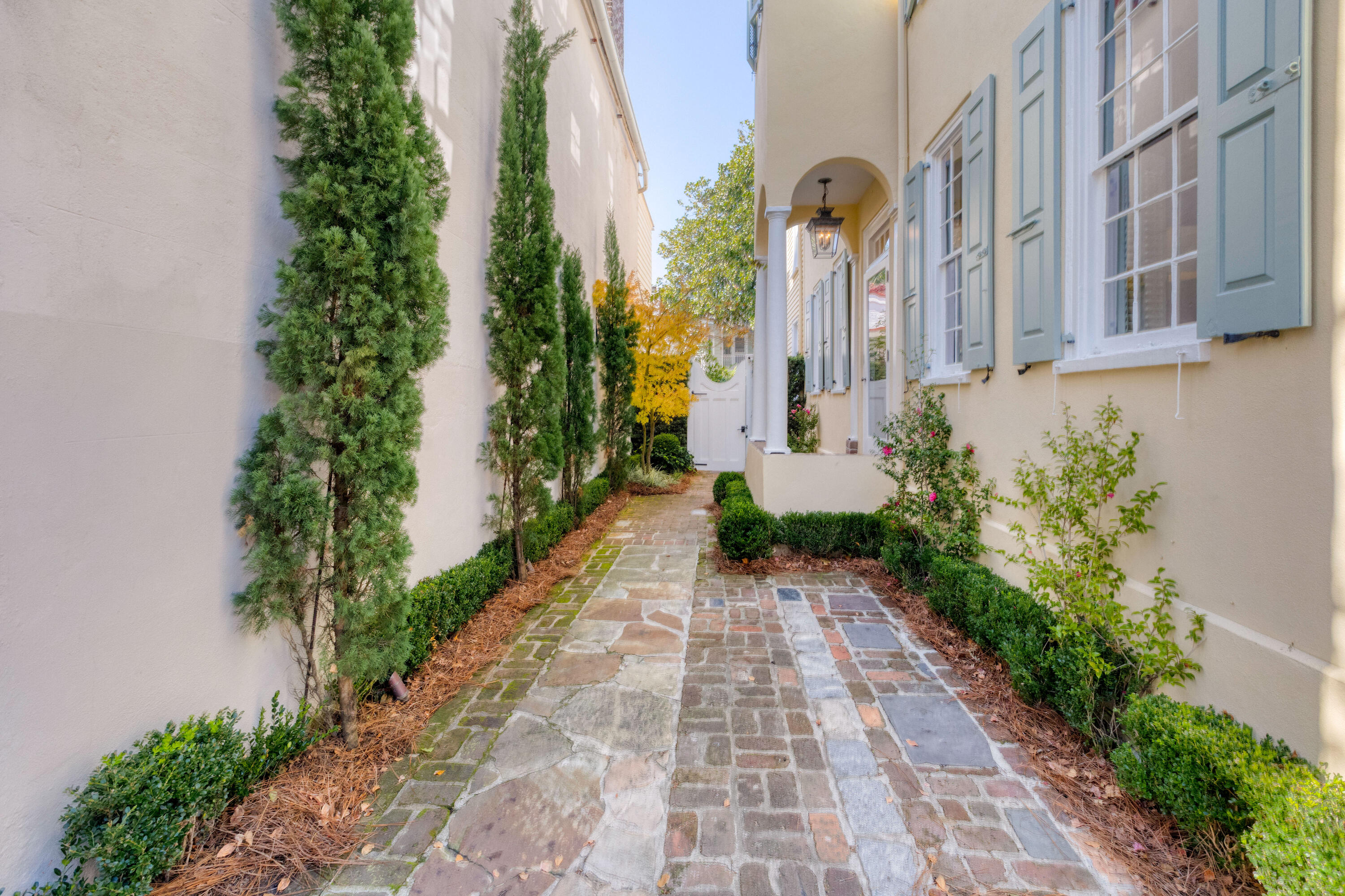 83 King Street