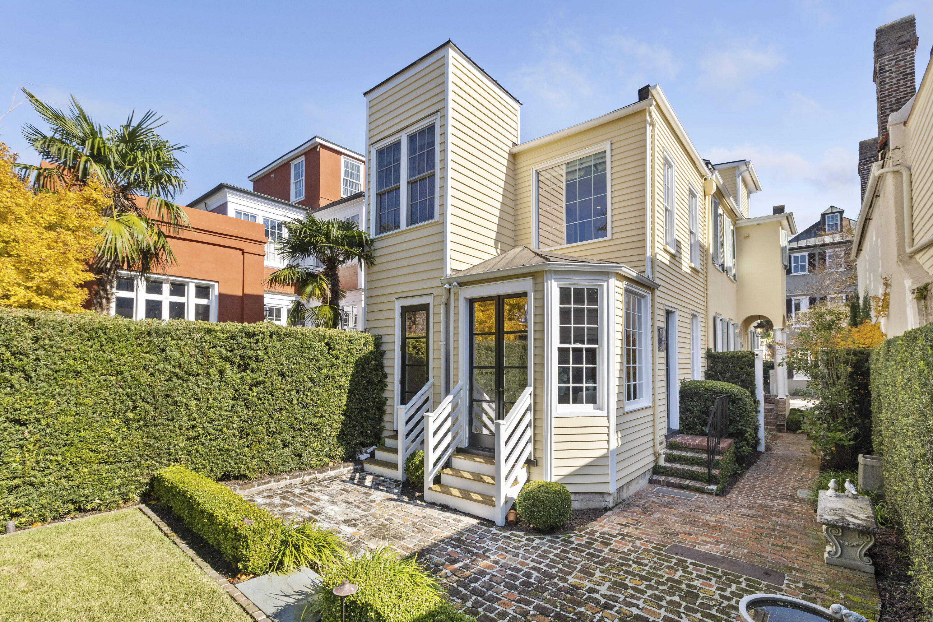 83 King Street
