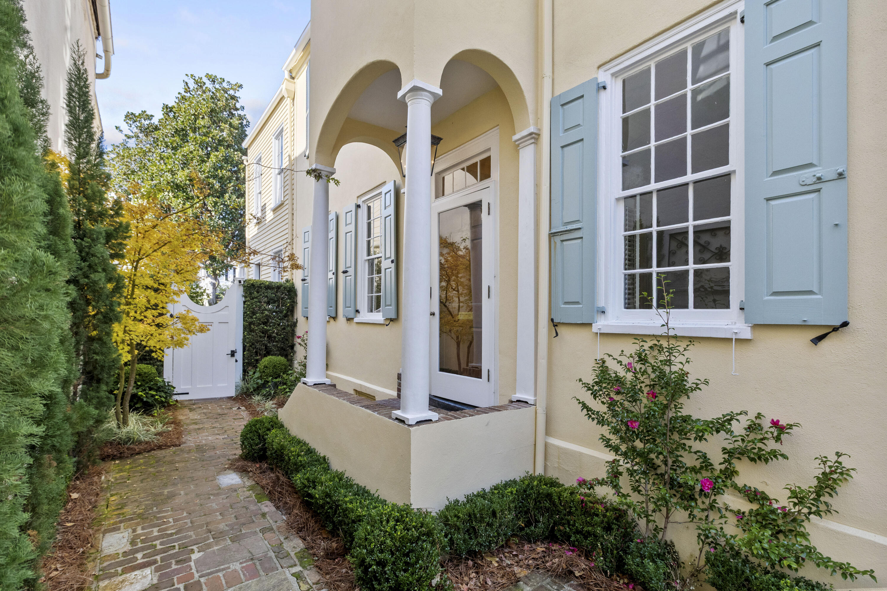 83 King Street