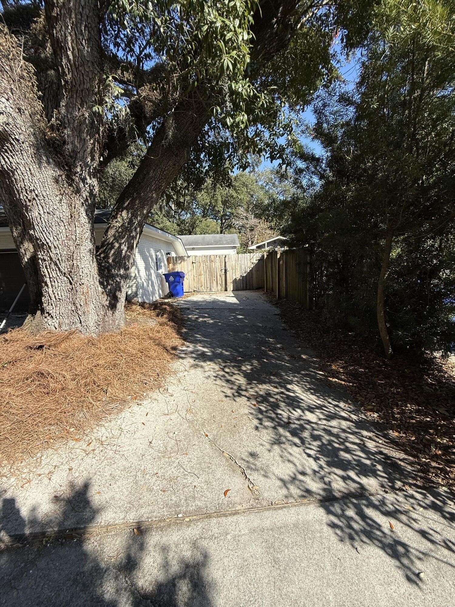 4724 Darlene Street