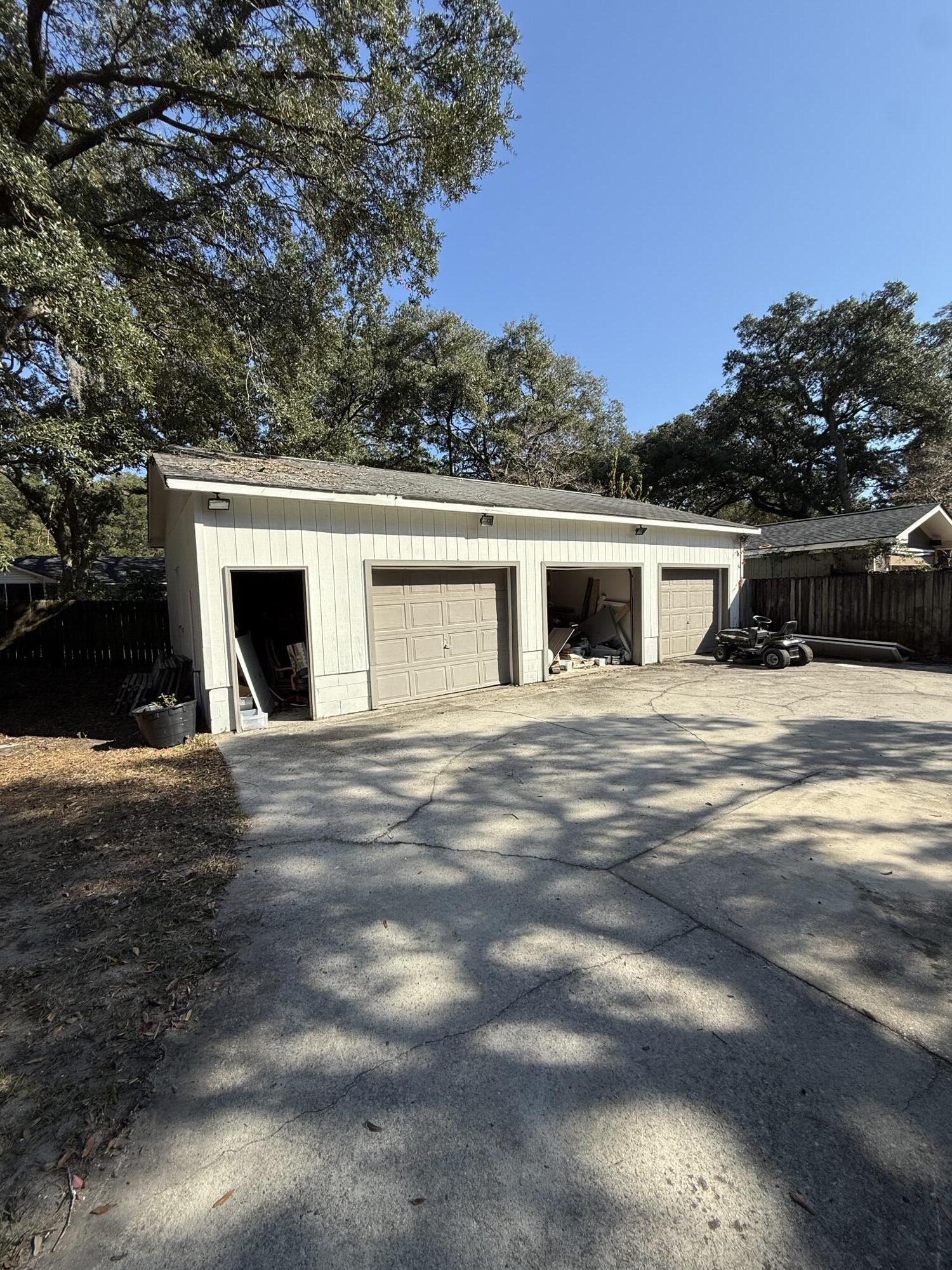 4724 Darlene Street