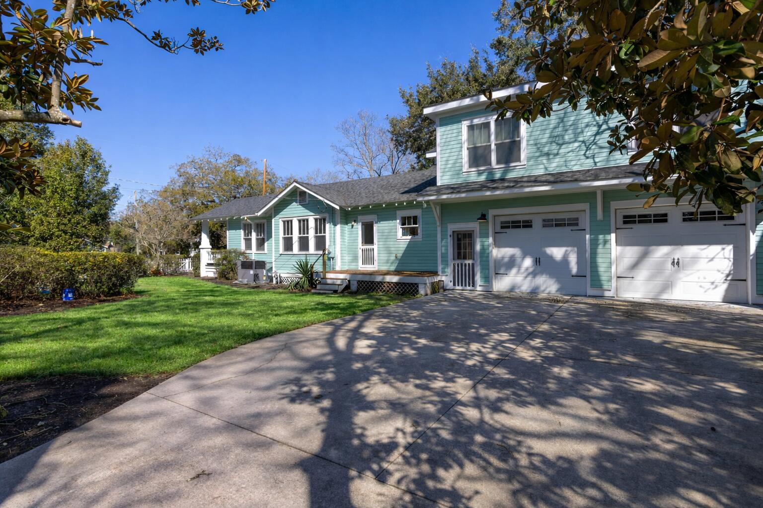 103 Tall Oak Avenue