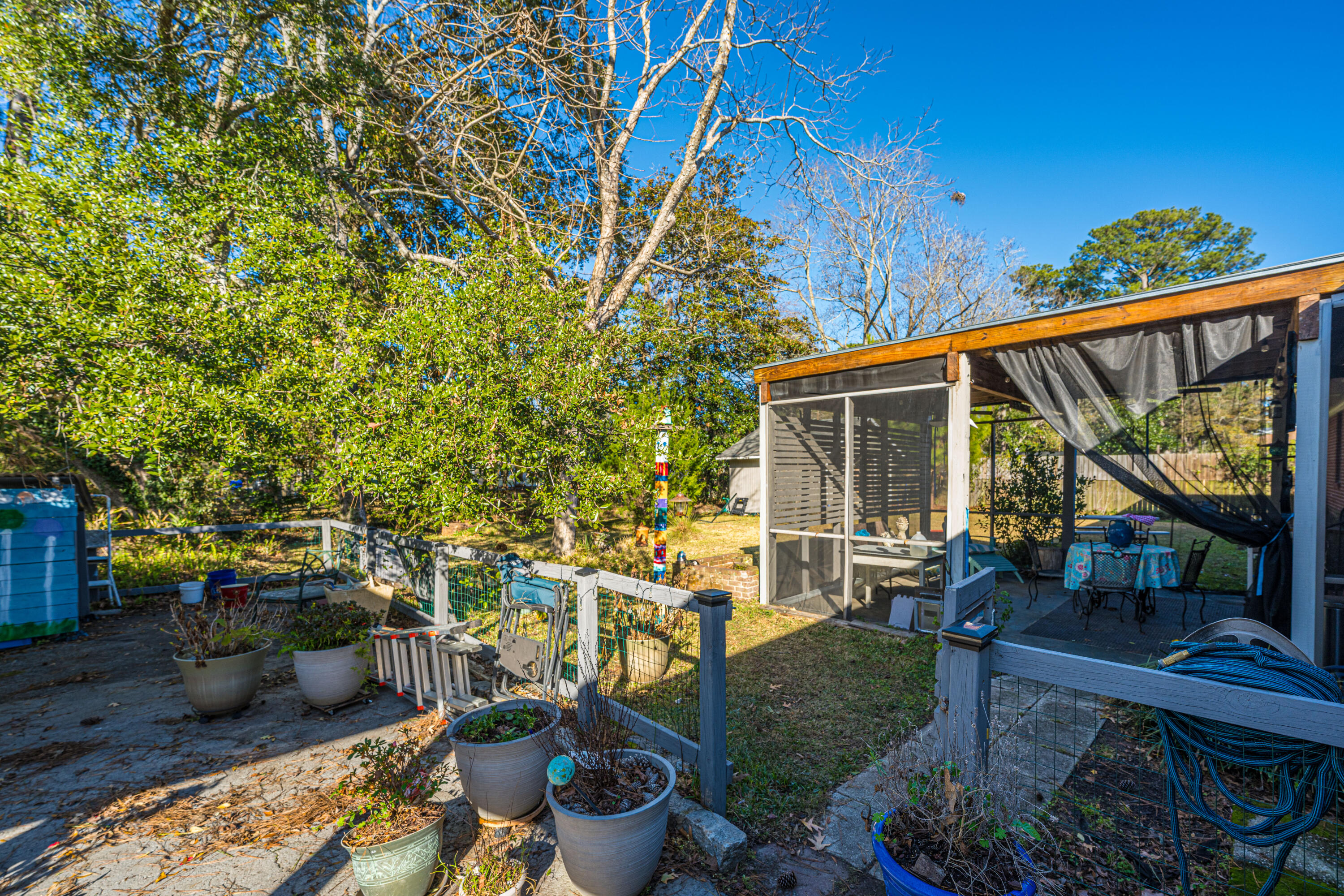 1240 Kensington Drive