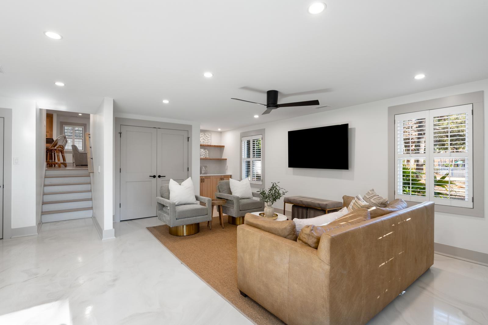 412 Palm Street