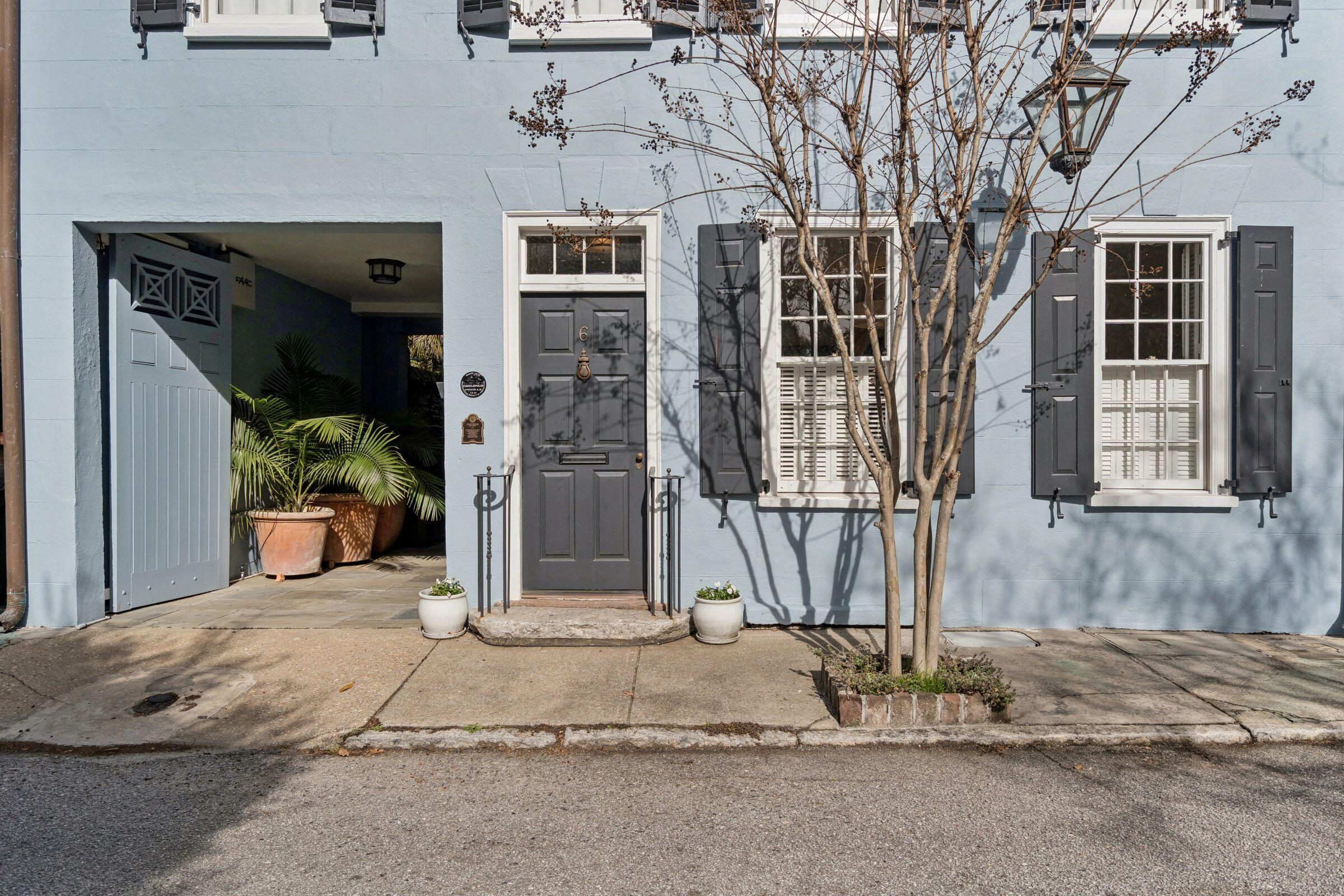 6 Saint Michaels Alley