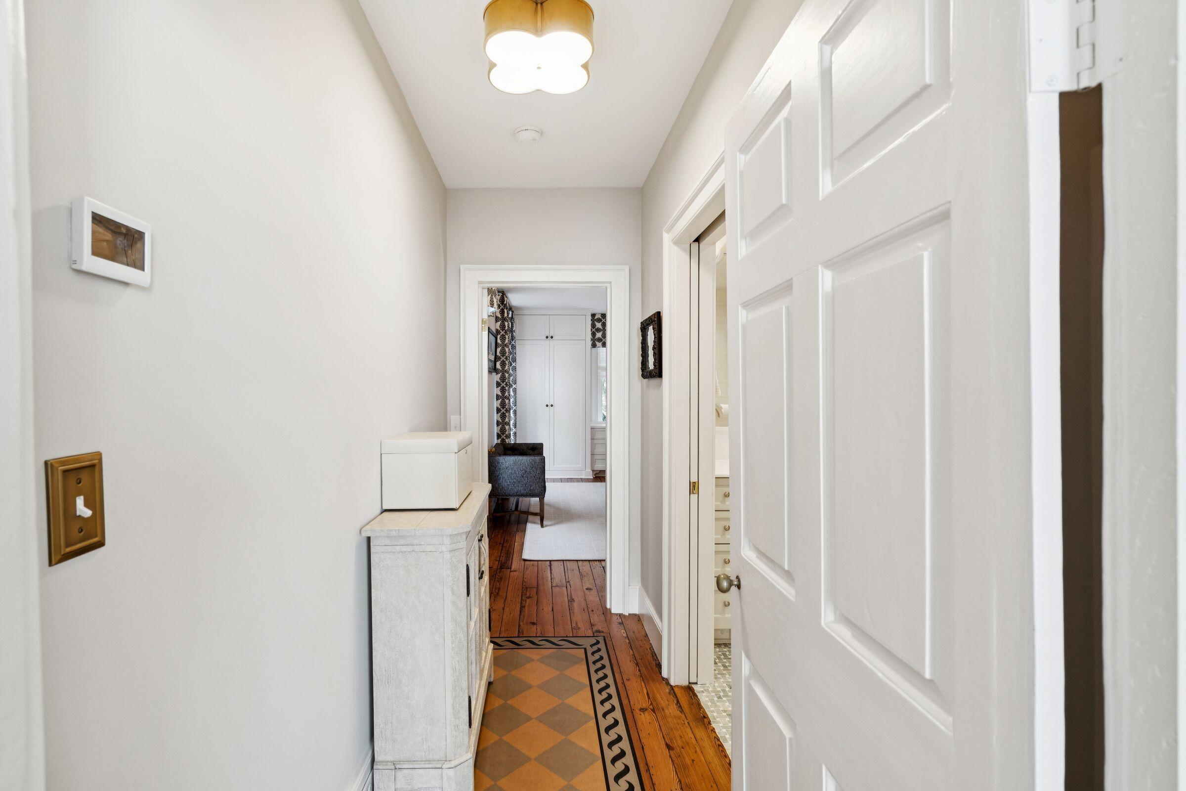 6 Saint Michaels Alley