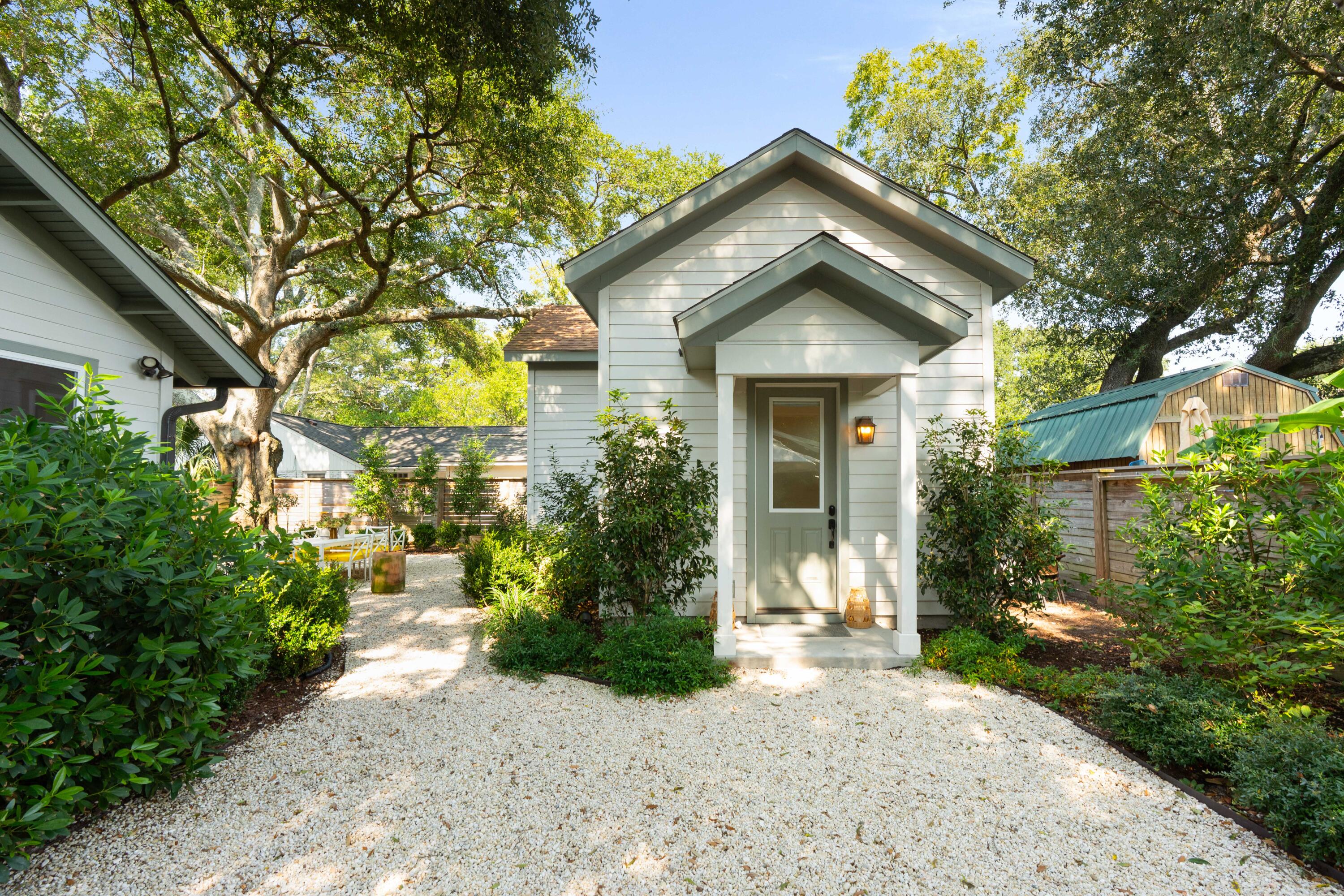 1454 Seminole Street