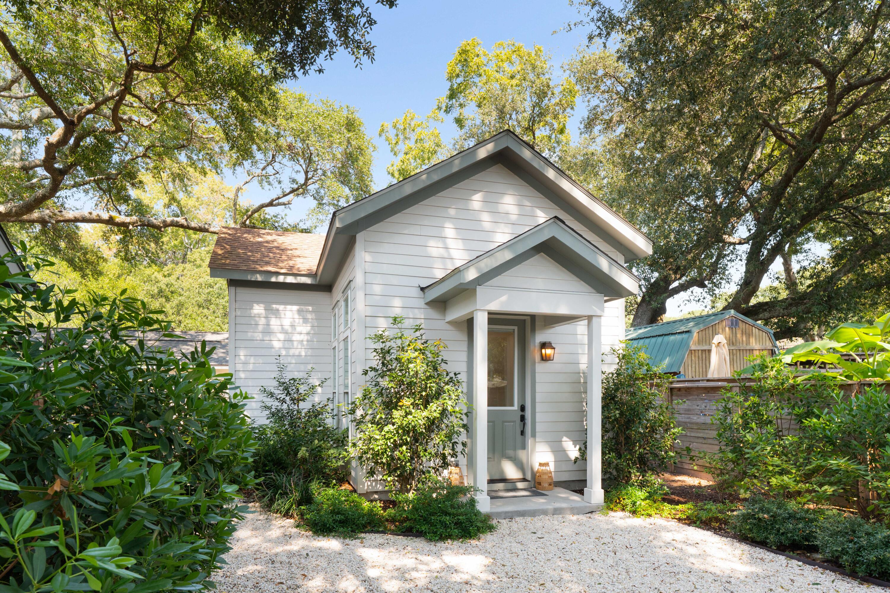 1454 Seminole Street